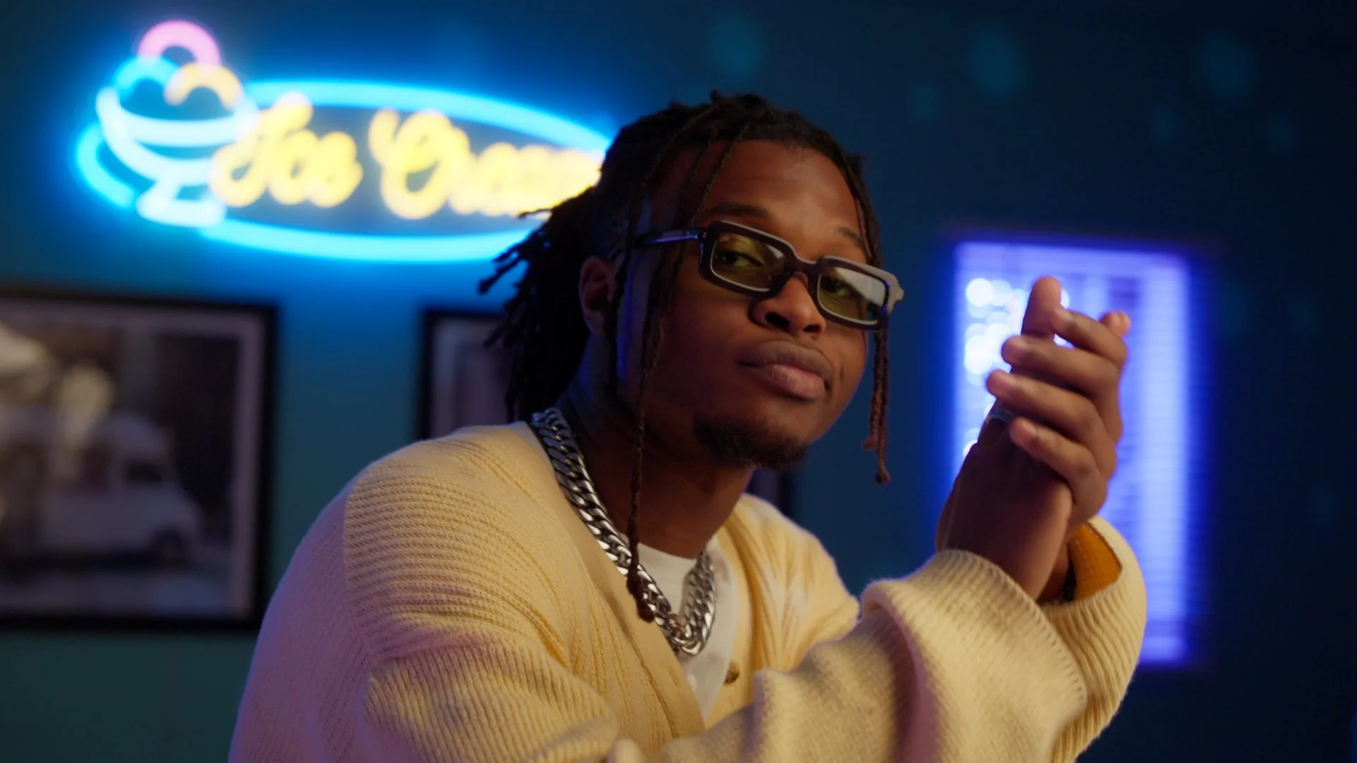 Timeline 2_01_01_48_05.jpg