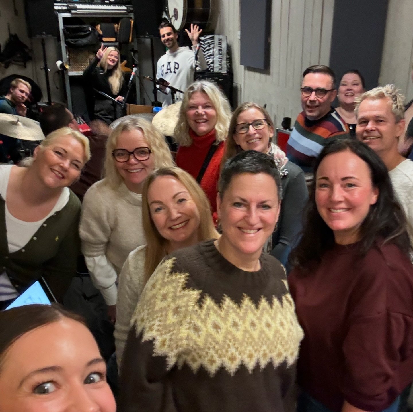 I dag øver vi med Kim og Sandra til Julefantasi🎶💫