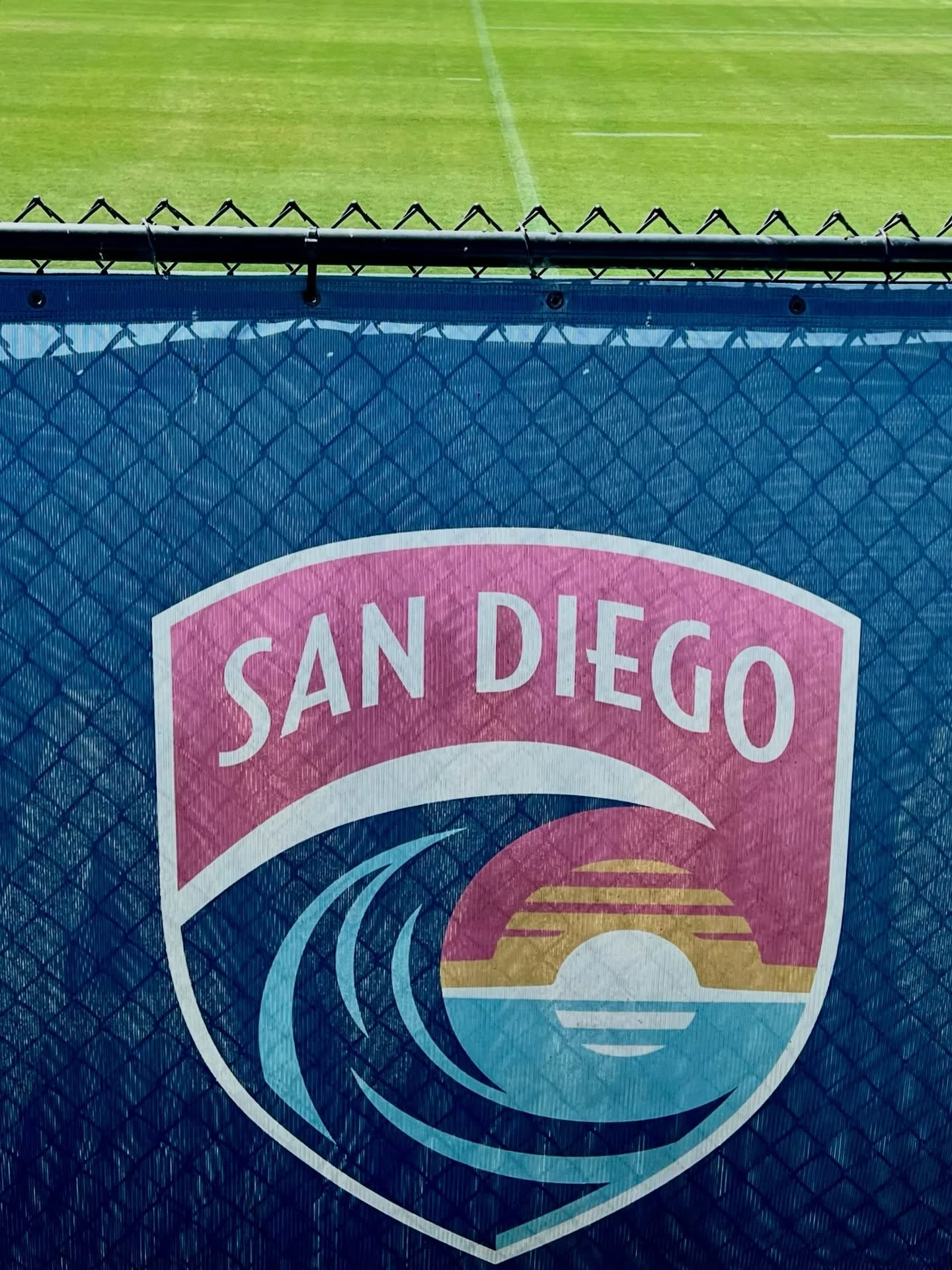 Wonderful #westcoastsoccer - but we still call this game &bdquo;football&ldquo; 😉 

Our visit in California brought great insides into the work and the plans of the @nwsl clubs in California. Thanks for your time, hospitality and attention @wearebay