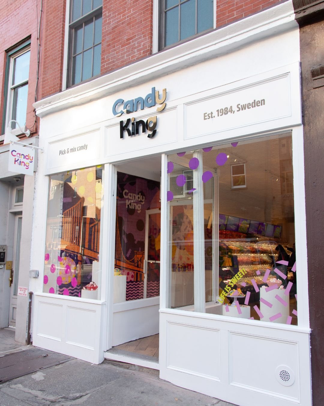 CandyKing opens its first store in New York, and we are so excited to be a part of it! 🍬✨

What a sweet mission for Wangari Studio to support Cloetta&rsquo;s PR &amp; communications team as CandyKing officially opens its first U.S. store on December