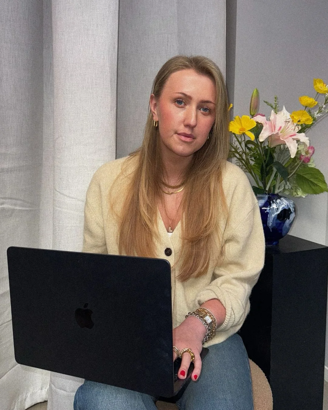 Meet Lisa 💫
 She is joining us for the next ten weeks, from studying Strategic Communication in Lund and now gaining&nbsp;hands-on experience in purpose-driven PR and Influencer Marketing.&nbsp;We&rsquo;re happy to have you here, Lisa!
&nbsp;
Give h