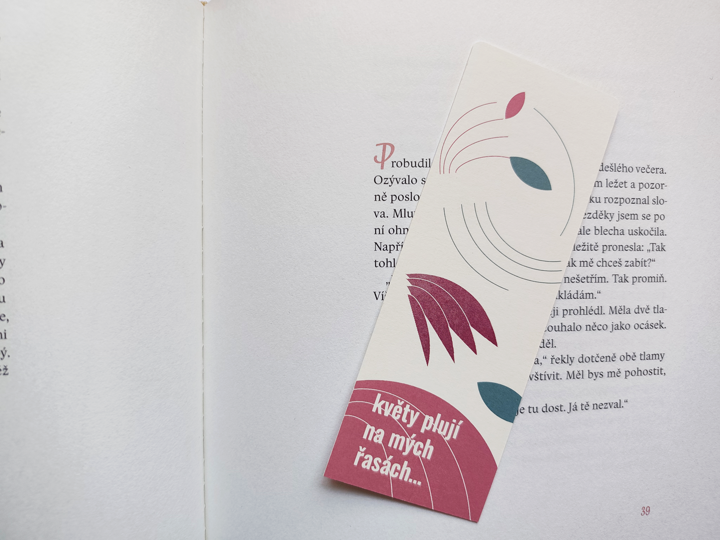 Autokská záložka do knihy pomocí, které se  snadno vnoříte do vlastního světa fantazie