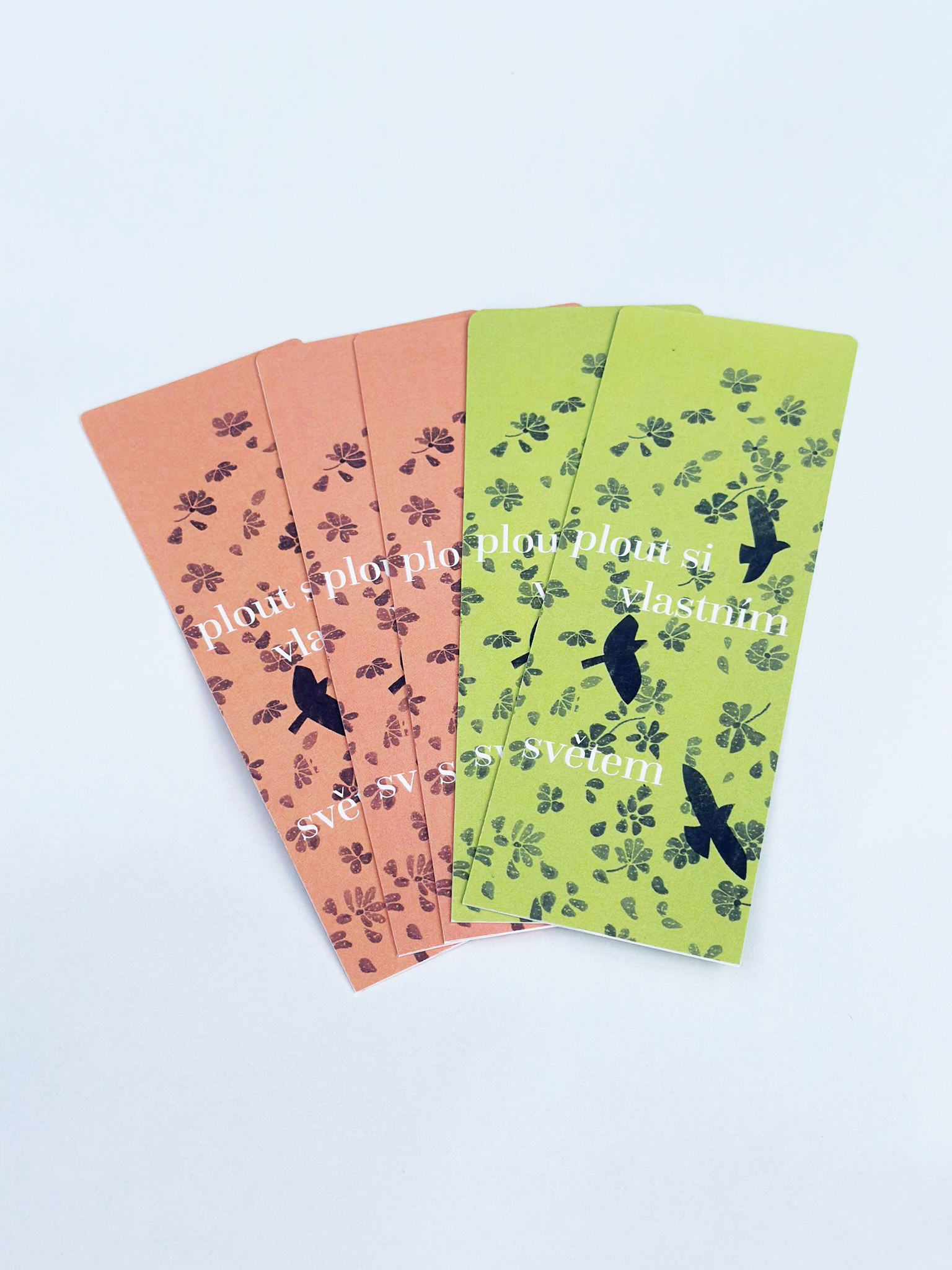 plout si vlastním světem