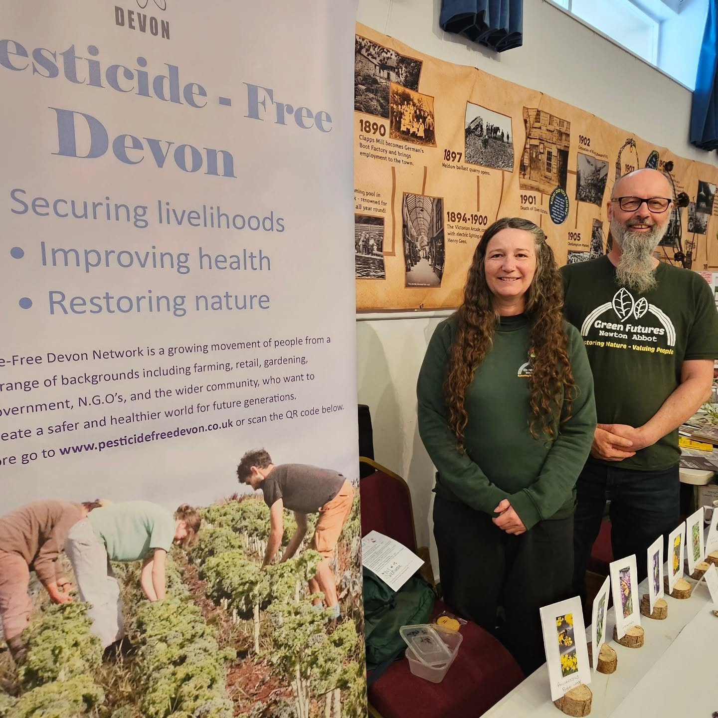 Met some brilliant people in Okehampton on Sat: Sam and Andrew, from Green Futures Newton Abbot, who are helping to make life better for people and nature in their local communities and are part of the exciting Pesticide-Free Devon Network movement. 
