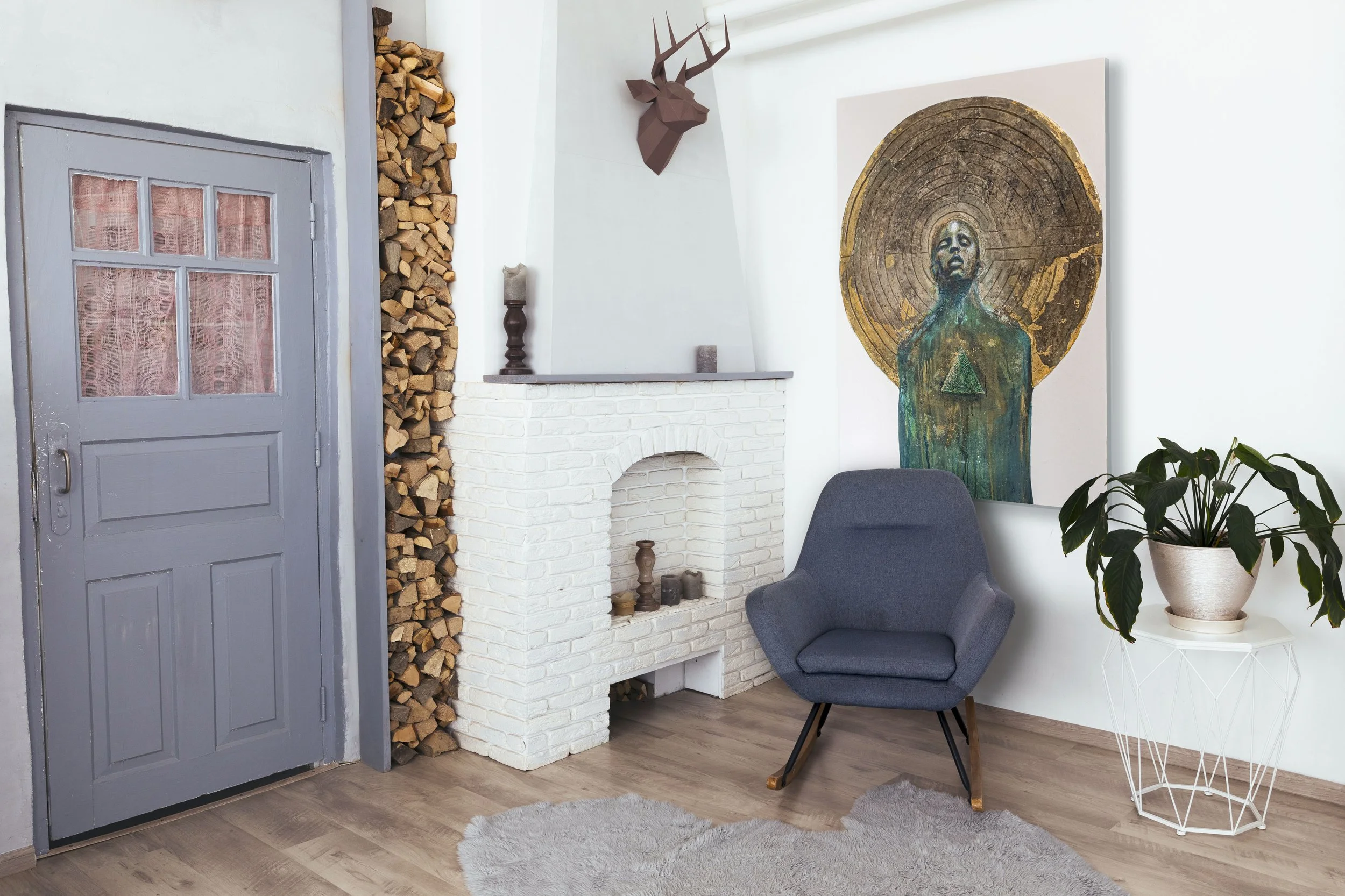 interior-design-with-photoframe-plant.jpg