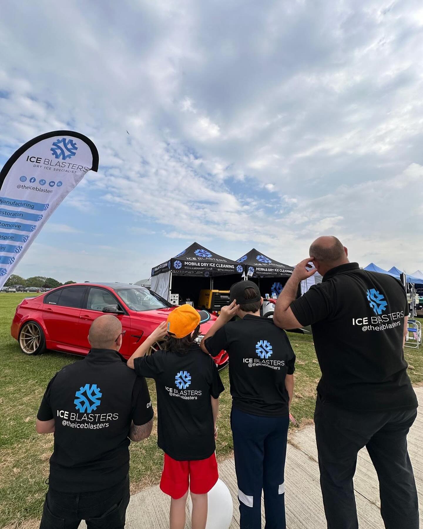 Day 1 complete @supercarfest 💨

Amazing day, bring on Day 2. Sunshine is on the way.😎

✉️ hello@iceblasters.co.uk 
📞 01604 266256
🚨 Nationwide coverage 
🌎 www.iceblasters.co.uk

#dryice #dryiceblasting #mobile #dryicecleaning #nationwide #servic