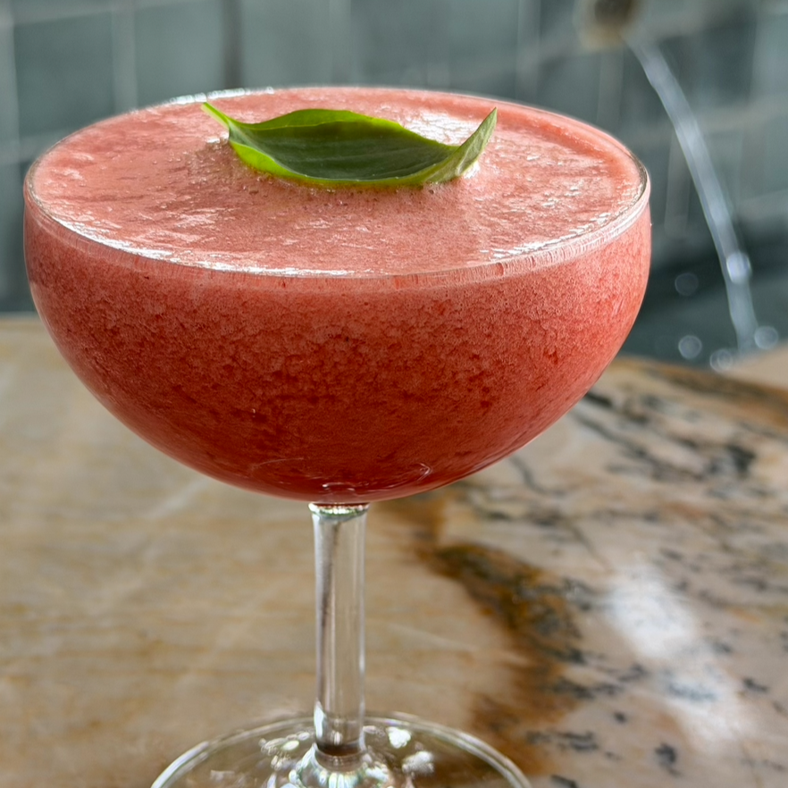 Twin Berry / Strawberry, raspberry, coconut / 32 AED
