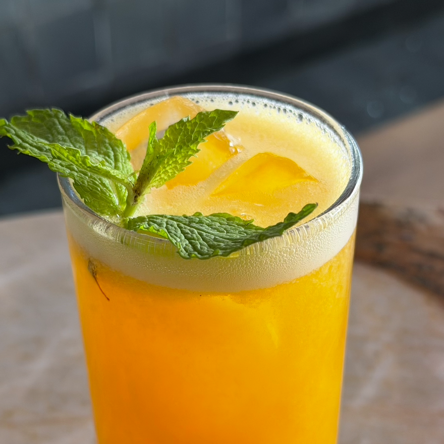 Passion Fruit Mojito / 32 AED