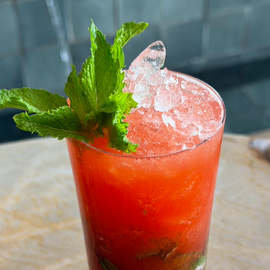 Strawberry Mojito / 32 AED