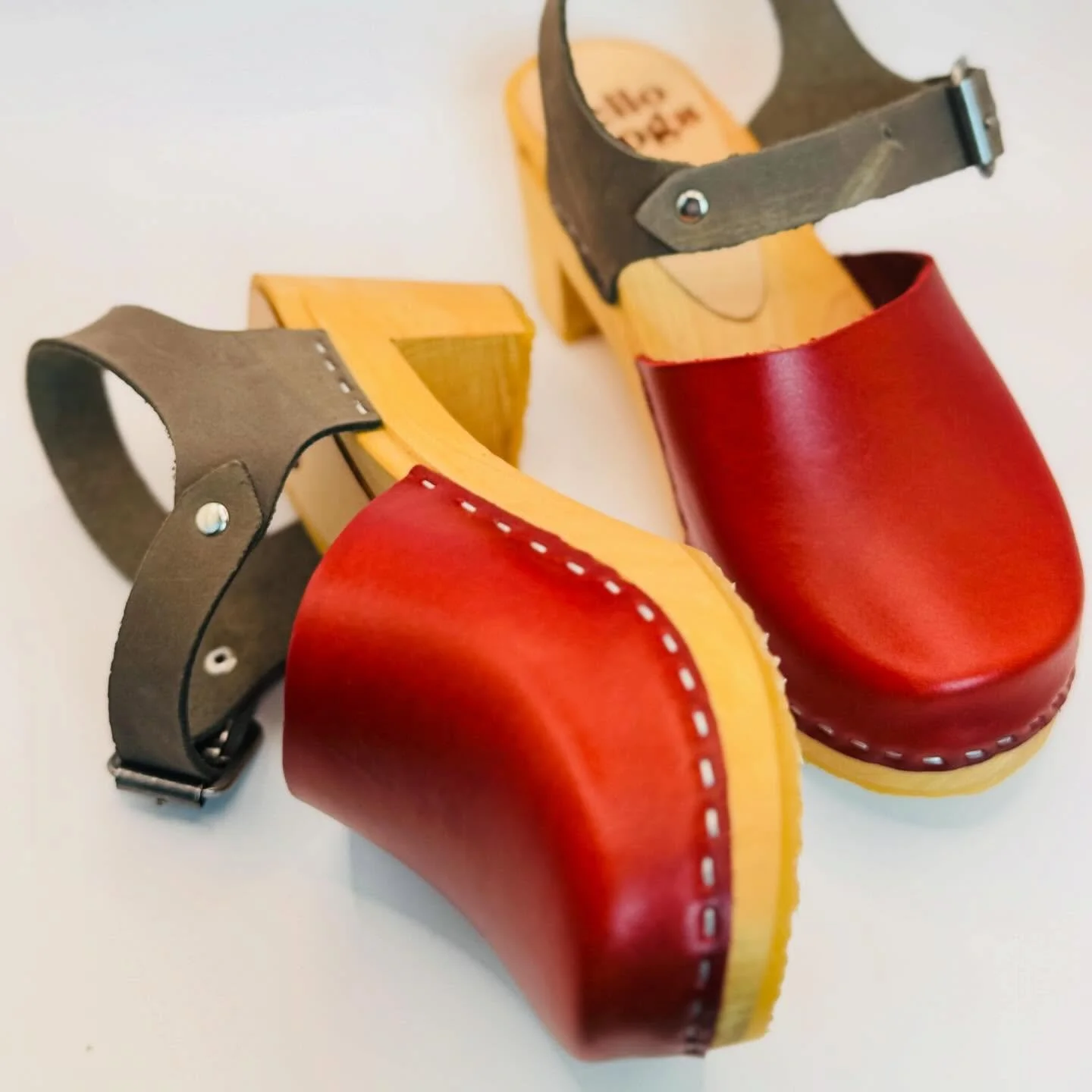 Smoke &amp; Cherry 🍒

Moody smoke tones with rich cherry leather make this pair feel bold and classic. Handmade in small batches in Northern California and built for everyday wear.

Now live in the shop.
Size 35.

helloclogs.com

#helloclogs #handma