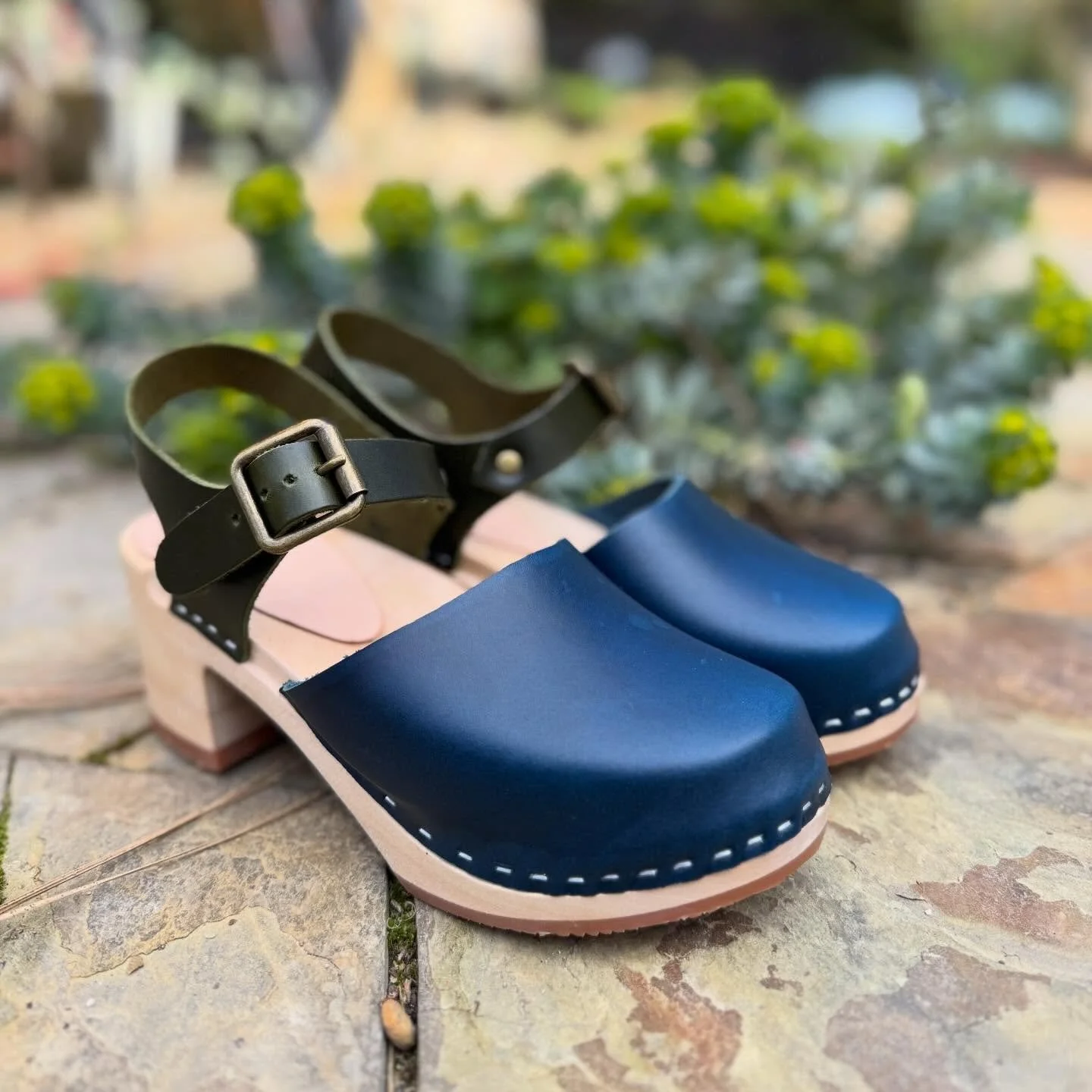 The Peony 💙💚

I make every pair of Hello Clogs by hand&mdash;cutting, shaping, finishing each one myself. It&rsquo;s slow work, but it&rsquo;s the kind I love most.