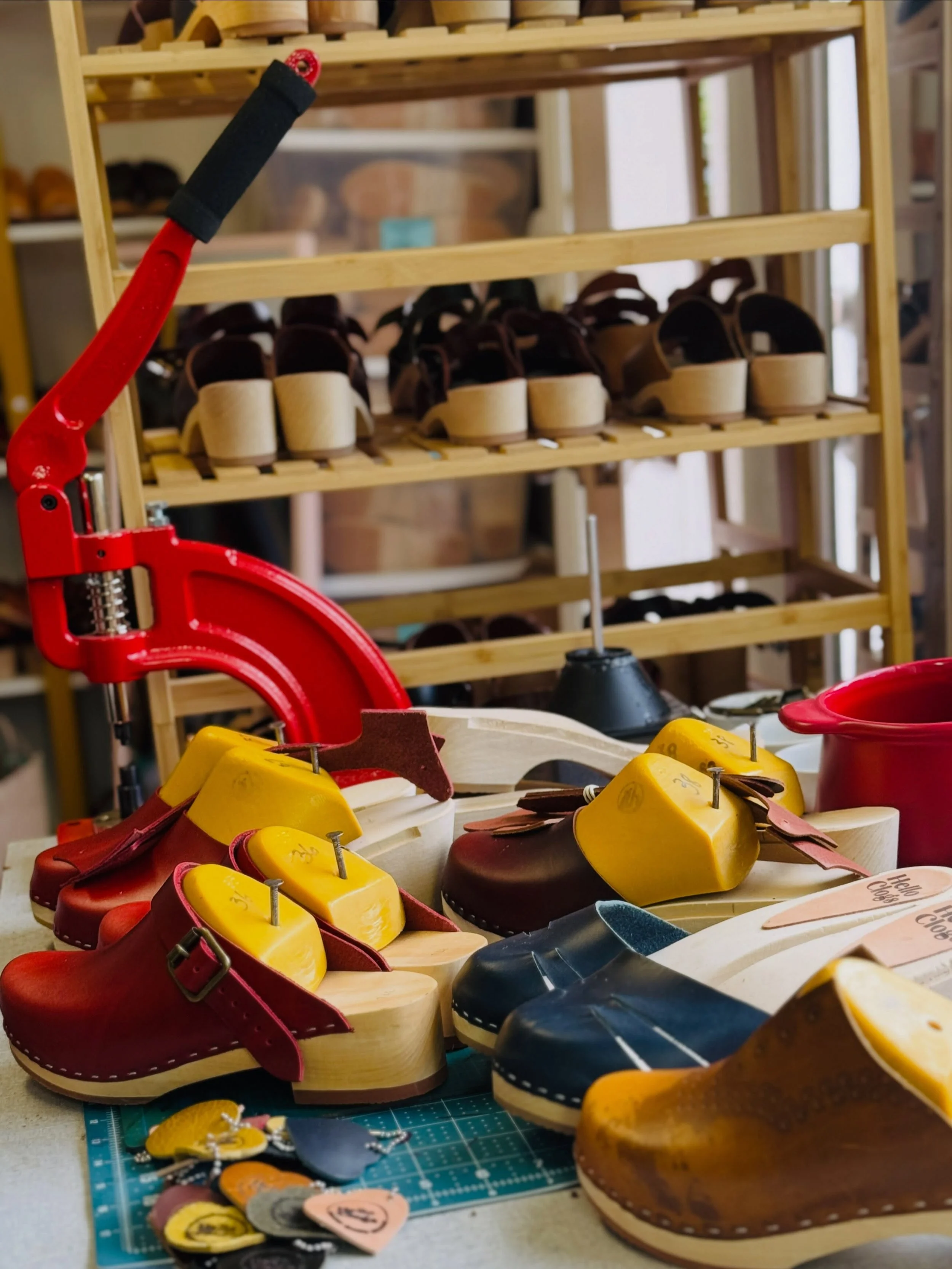 Hello Clogs is getting ready for West Coast Craft! 👯&zwj;♀️

I&rsquo;m back in the studio building a whole new batch of clogs for November&mdash;cutting leather, making shoes, and getting ready to fill the booth with lots of fresh pairs for you to t