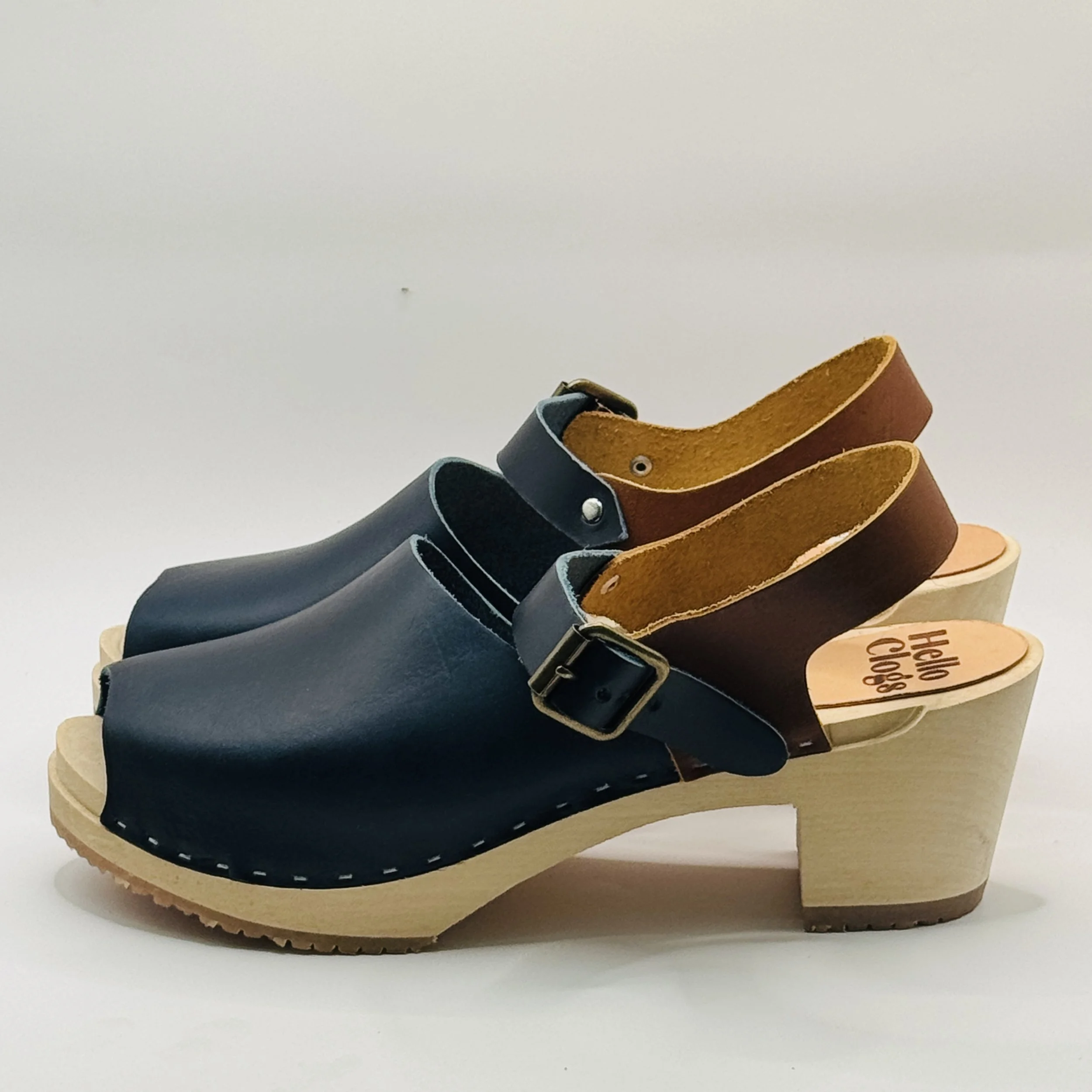The Azalea in Navy & Walnut Size - 42