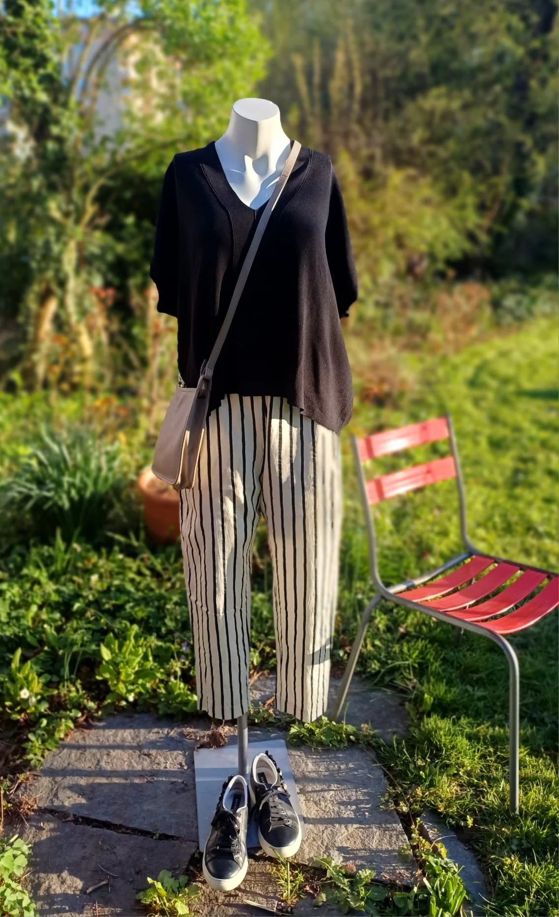 Outfit schwarz/weiss