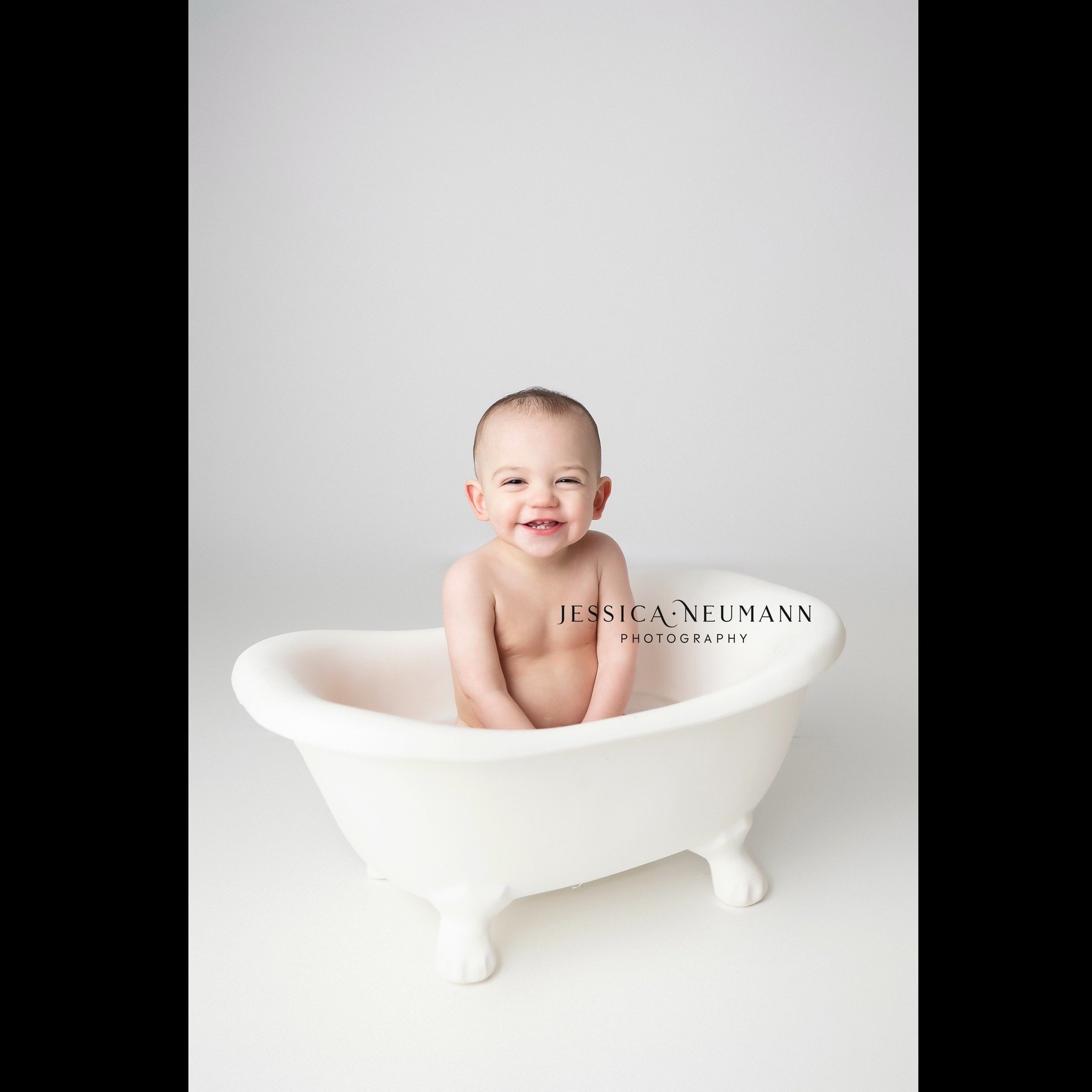 🛁 Arguably, the best part of a cake smash session is the warm bubble bath to follow! 

If you are interested in booking a session, head to my website for more examples of my work; Click the &ldquo;contact&rdquo; tab for booking details: www.jessican