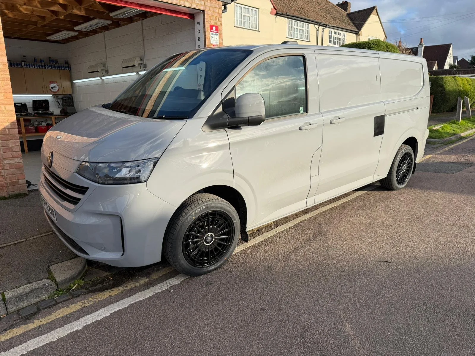 WhatsApp Image 2025-11-28 at 14.02.02_33a0f6d2.jpg