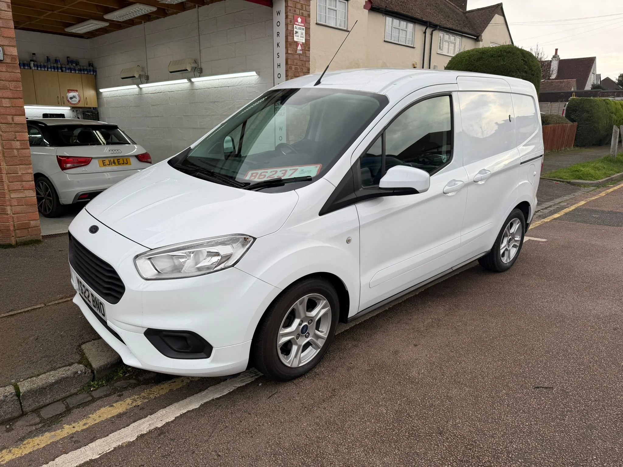 WhatsApp Image 2025-12-16 at 11.22.00.jpeg