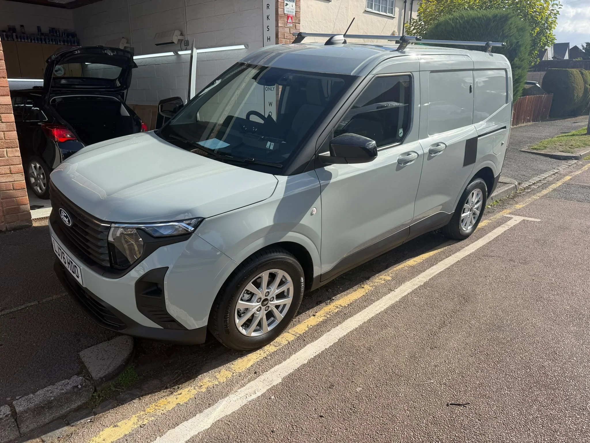 ford courier 2026.jpeg