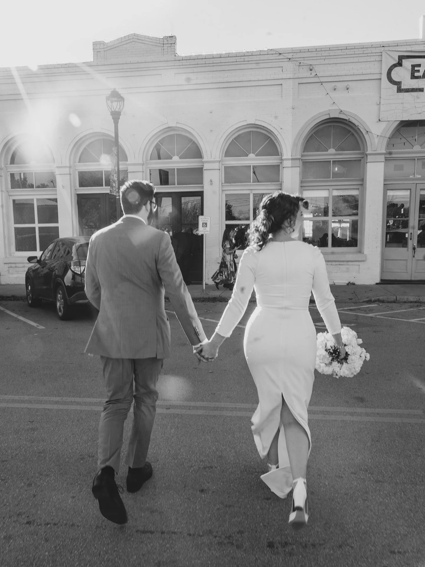 Their story, told in a space that holds it all.
coordinator @meekandwildweddings 
catering @hankscatering.austin 
photographer @jenniferrudolphphotography 
bar @aetreventstx 
floral @simpleecone 
#weddingvenue #weddinginspo #bridetobe2026 #huttowed