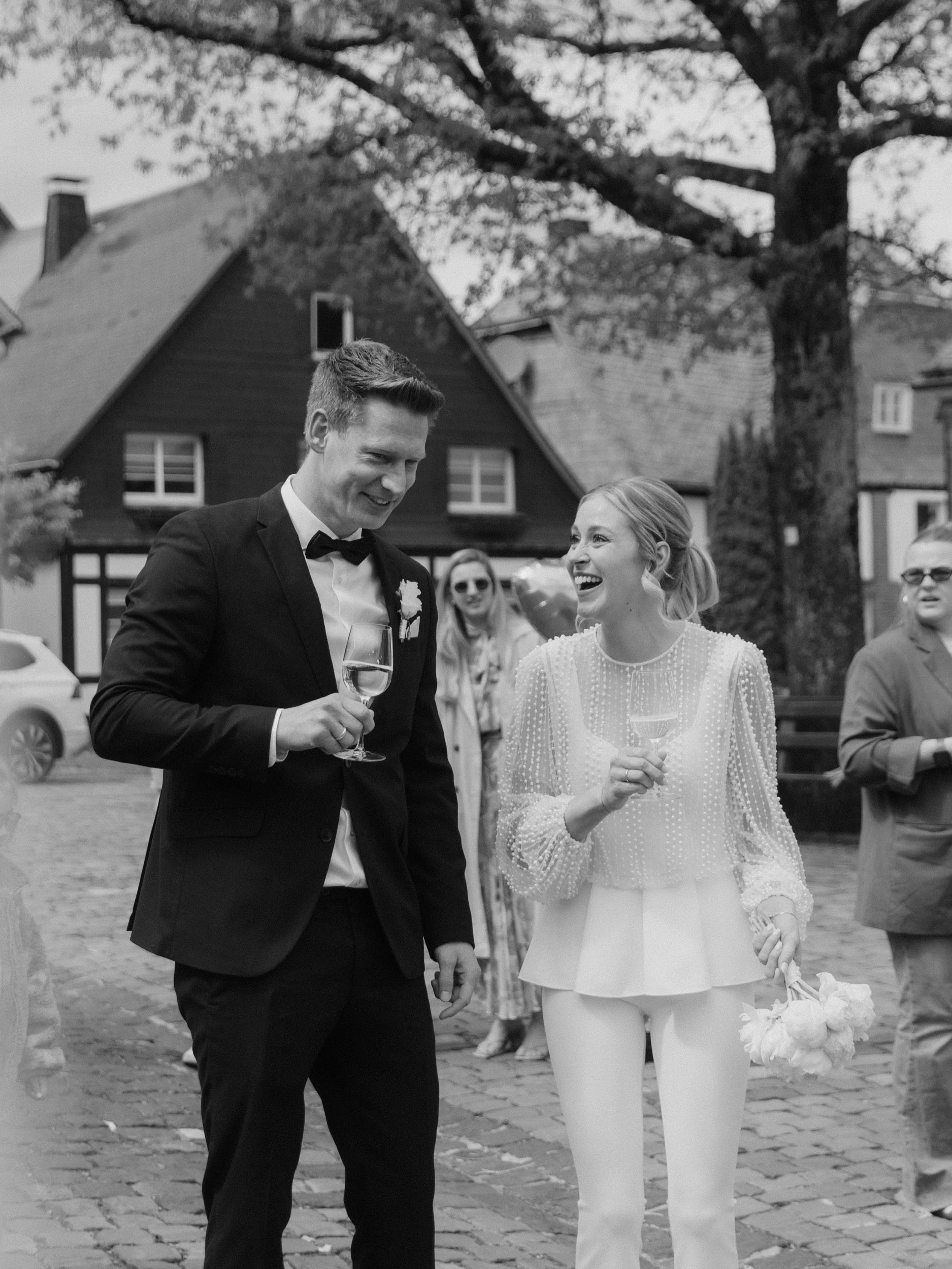 some candid moments of I &amp; L&lsquo;s civil wedding a few weeks ago 🥂

I felt so much love, joy and happiness during their day! It doesn&rsquo;t took anything more than just being between all the feels. 

forever grateful for your trust! I can&rs