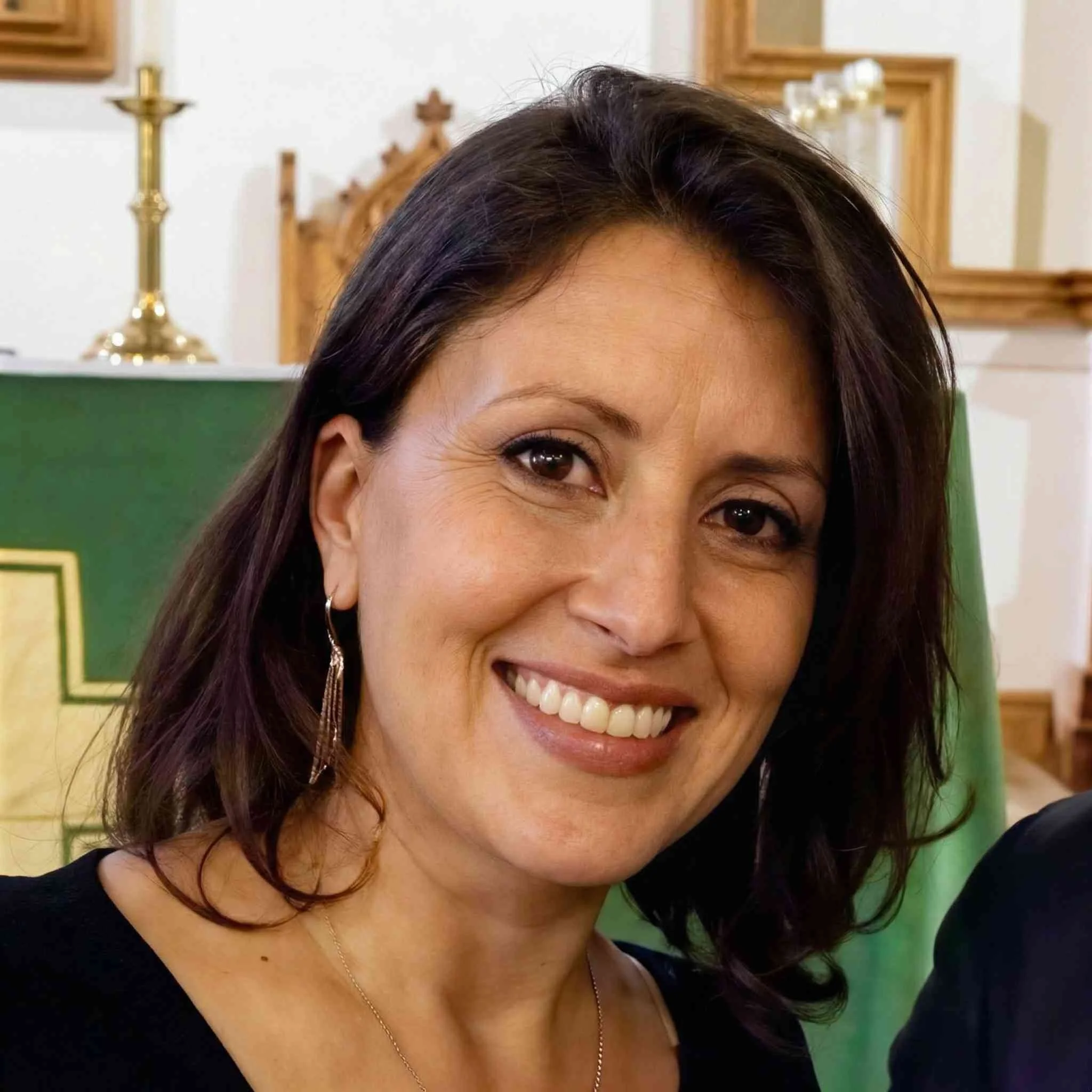 headshot of nicole leblanc, a catholic counselor based in toronto
