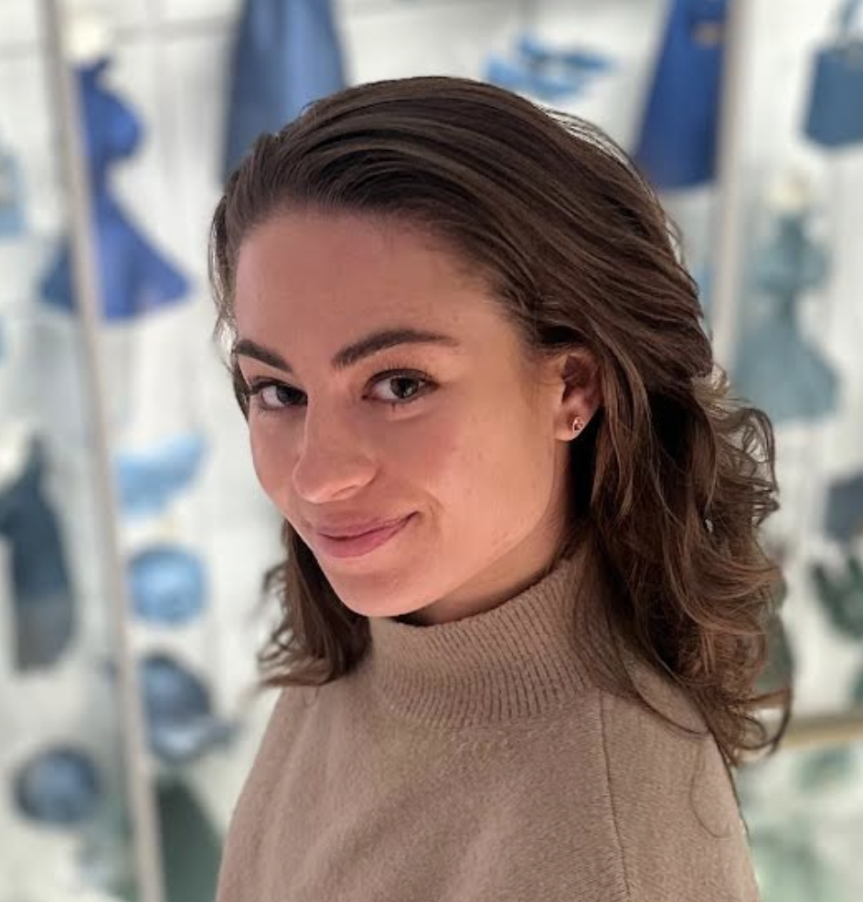 Daria Winsky, Snacks by Sisters Operations Officer 