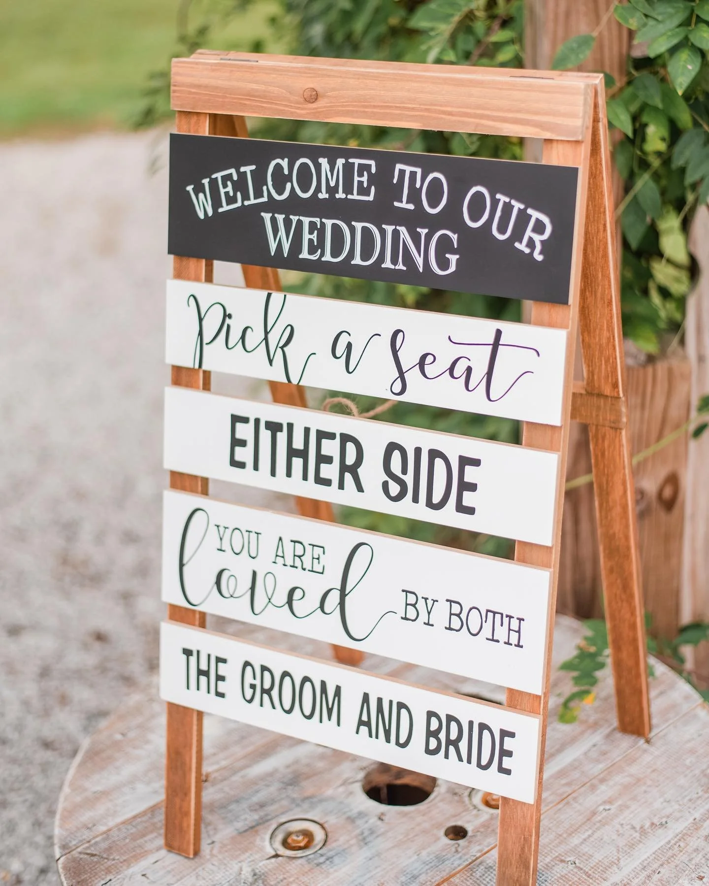 A glimpse into an outdoor wedding in Mississippi. &hearts;️

#mississippiwedding #outdoorwedding