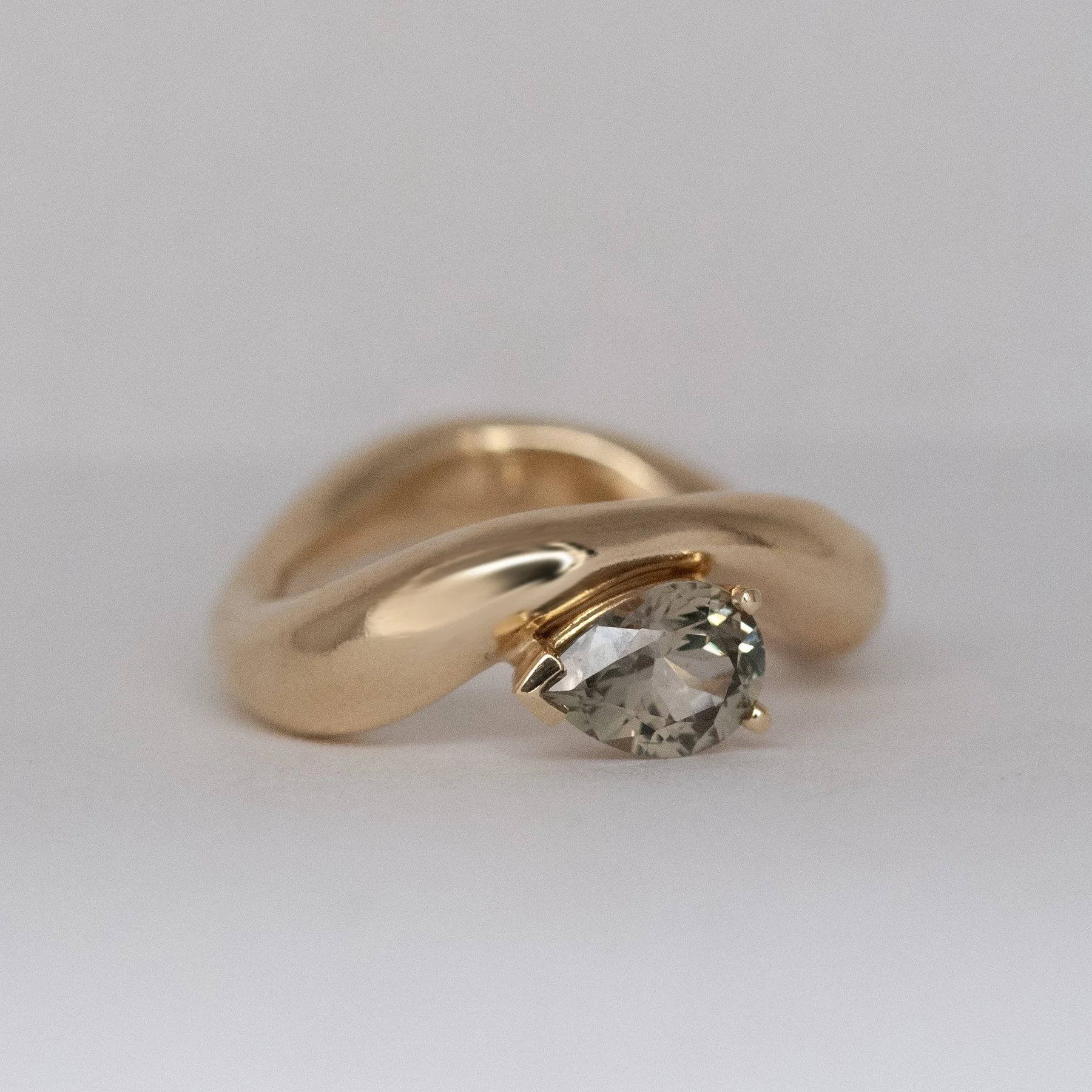 Pear Sapphire Curve Ring