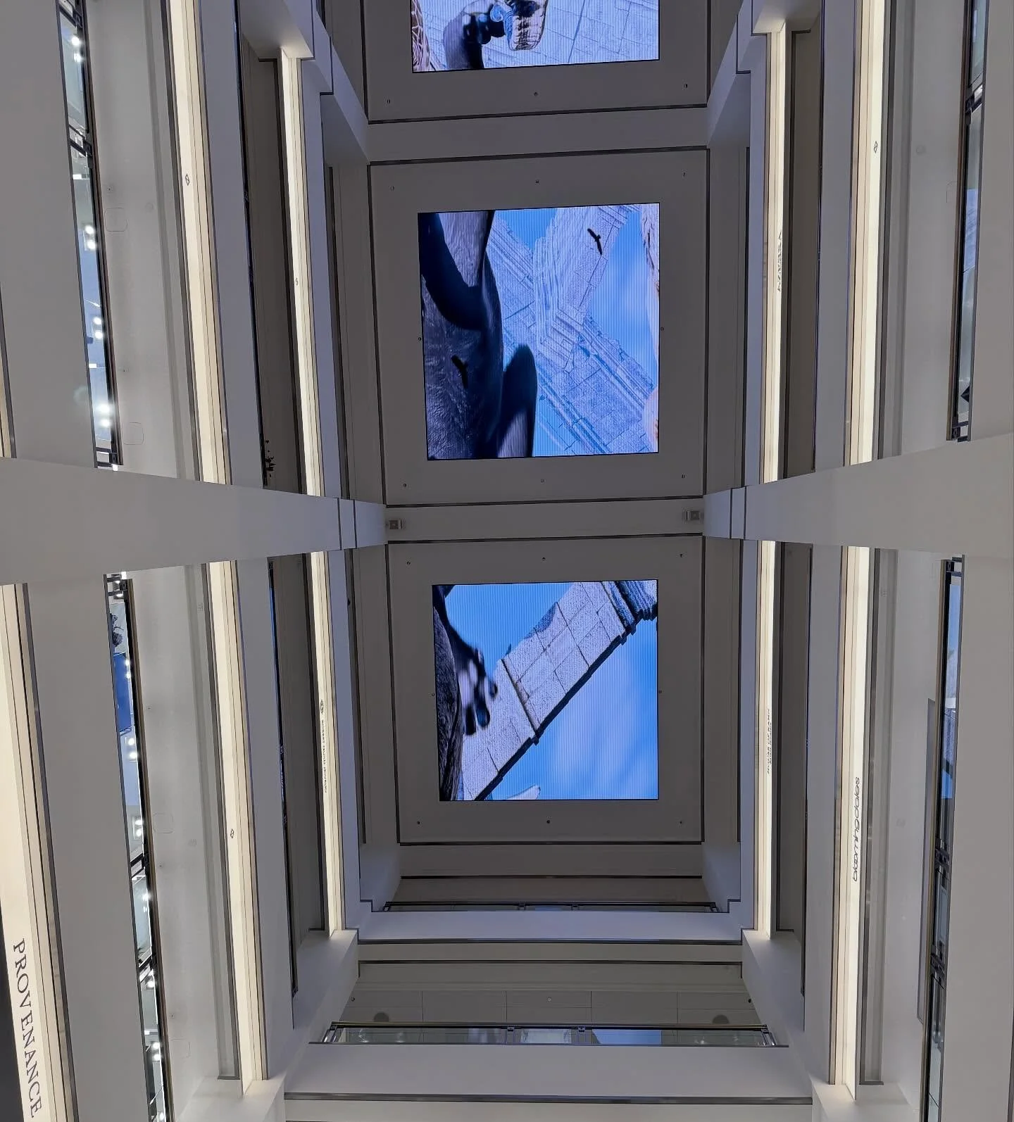 🧶 I need a system. Maybe it&rsquo;s because I&rsquo;m an engineer by education. Maybe it&rsquo;s because my memory is not super strong. But good glory do I need a system! I spent over an hour looking for a crochet pattern of a half finished WIP. Pap