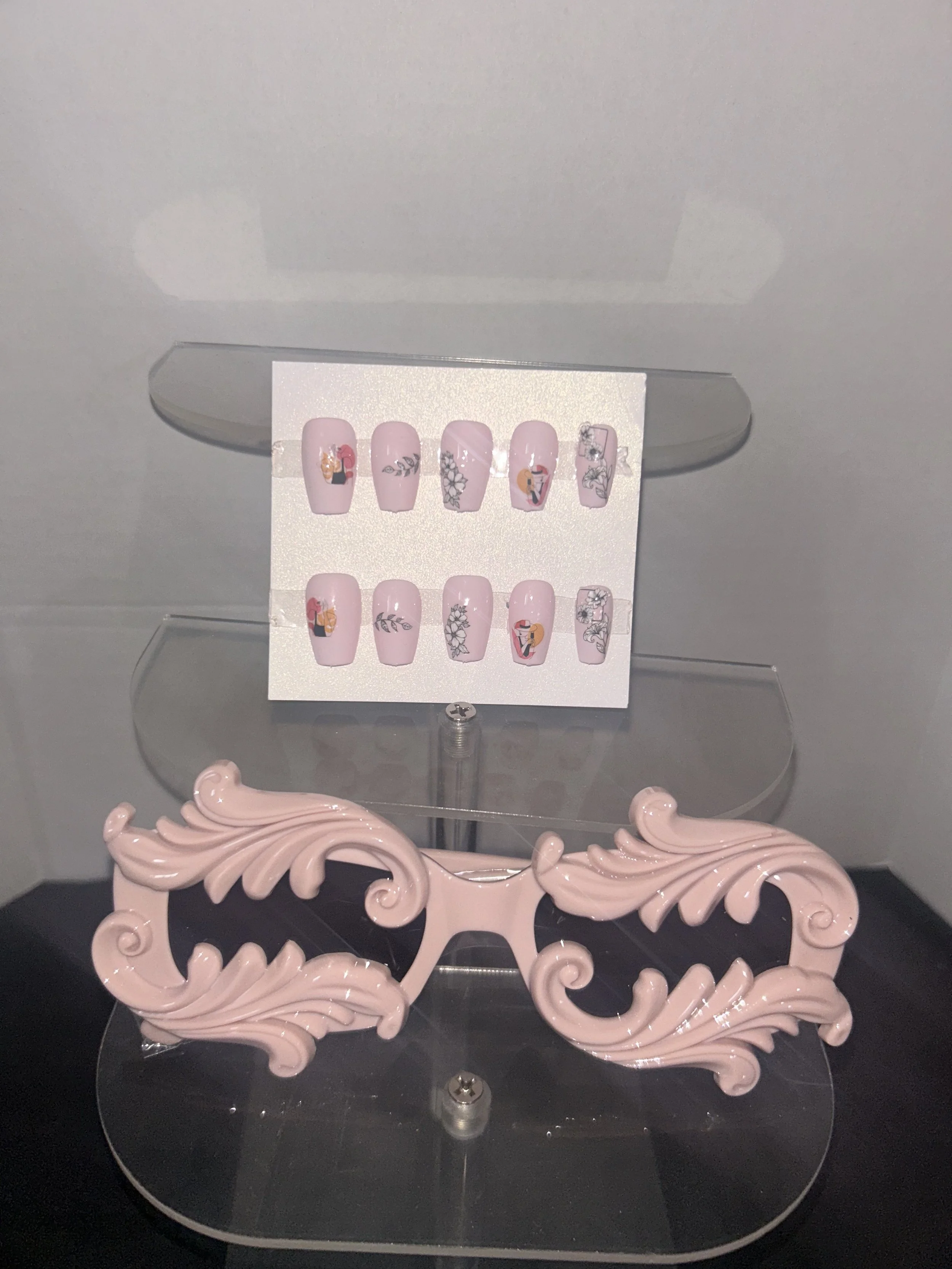 Unique Blush Nail Set