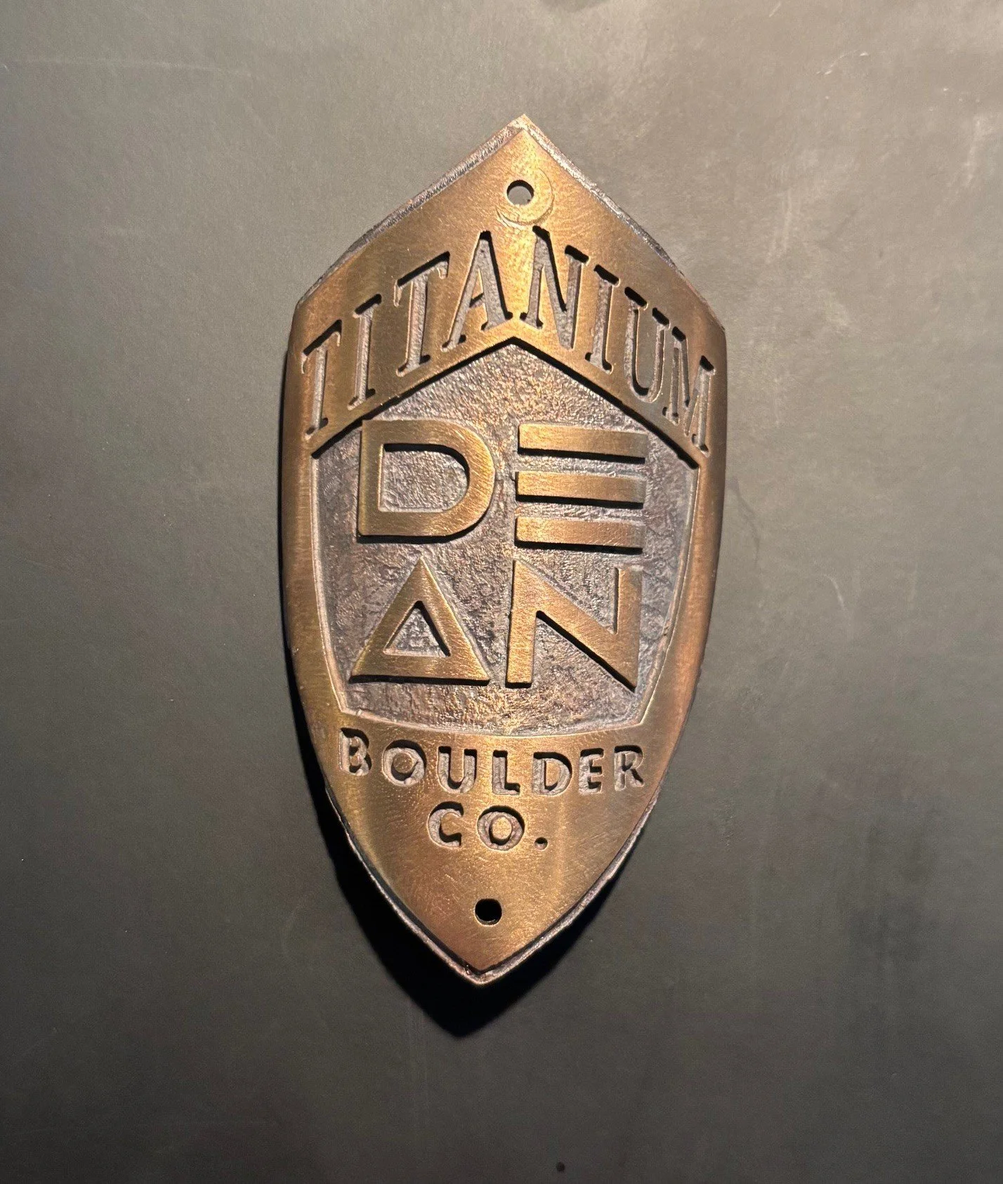 DEAN COPPER HEADBADGE