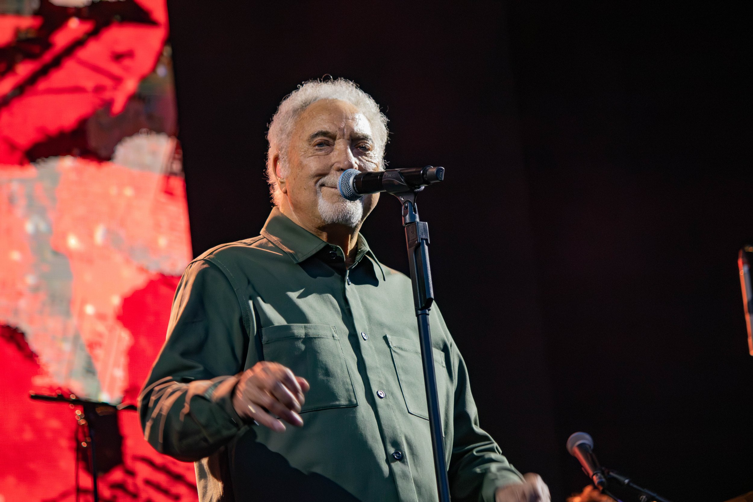 Tom Jones 