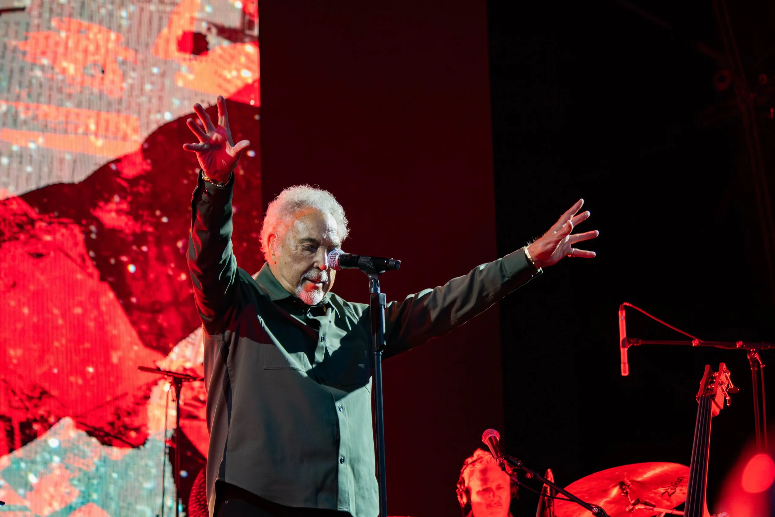 Tom Jones 