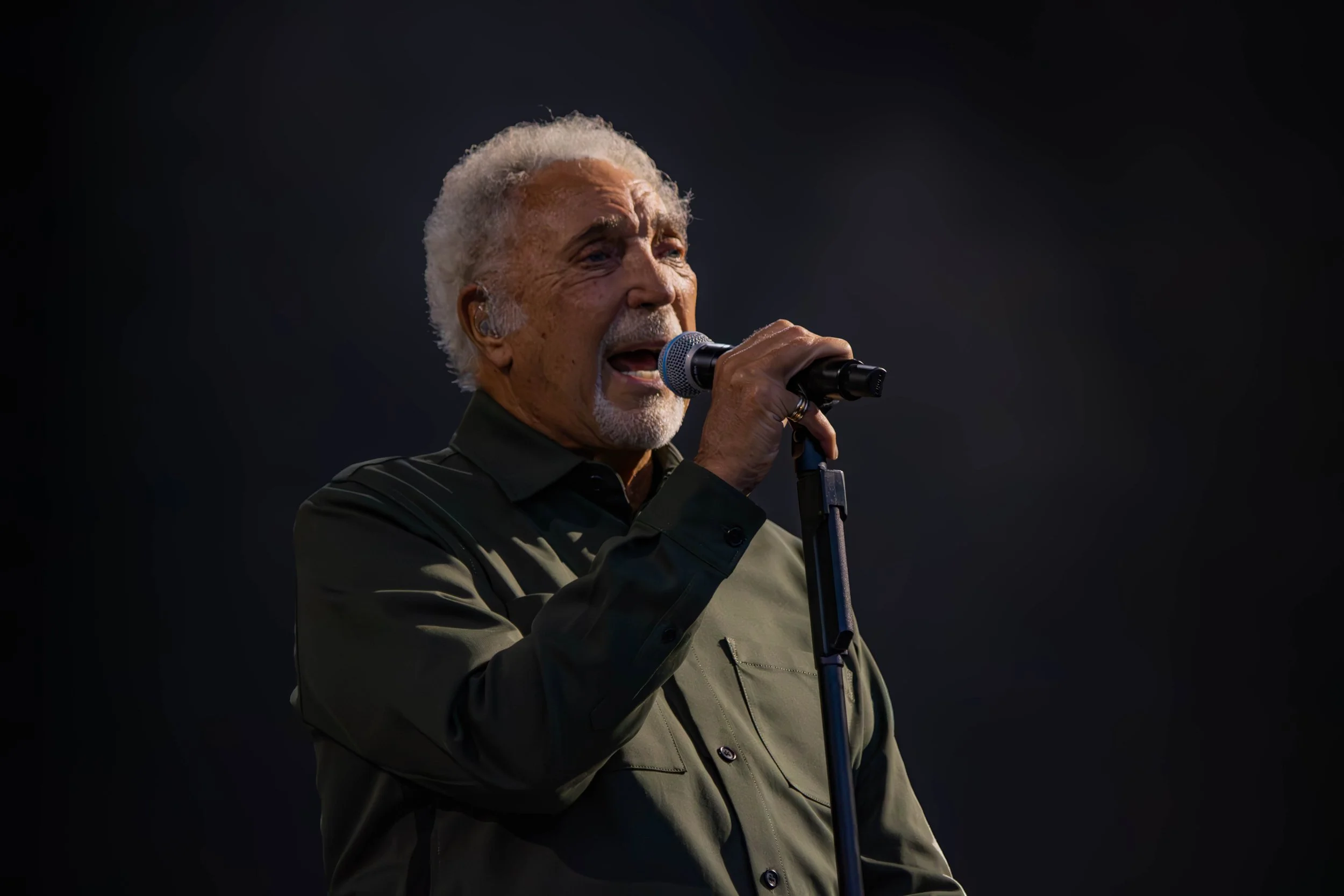 Tom Jones 