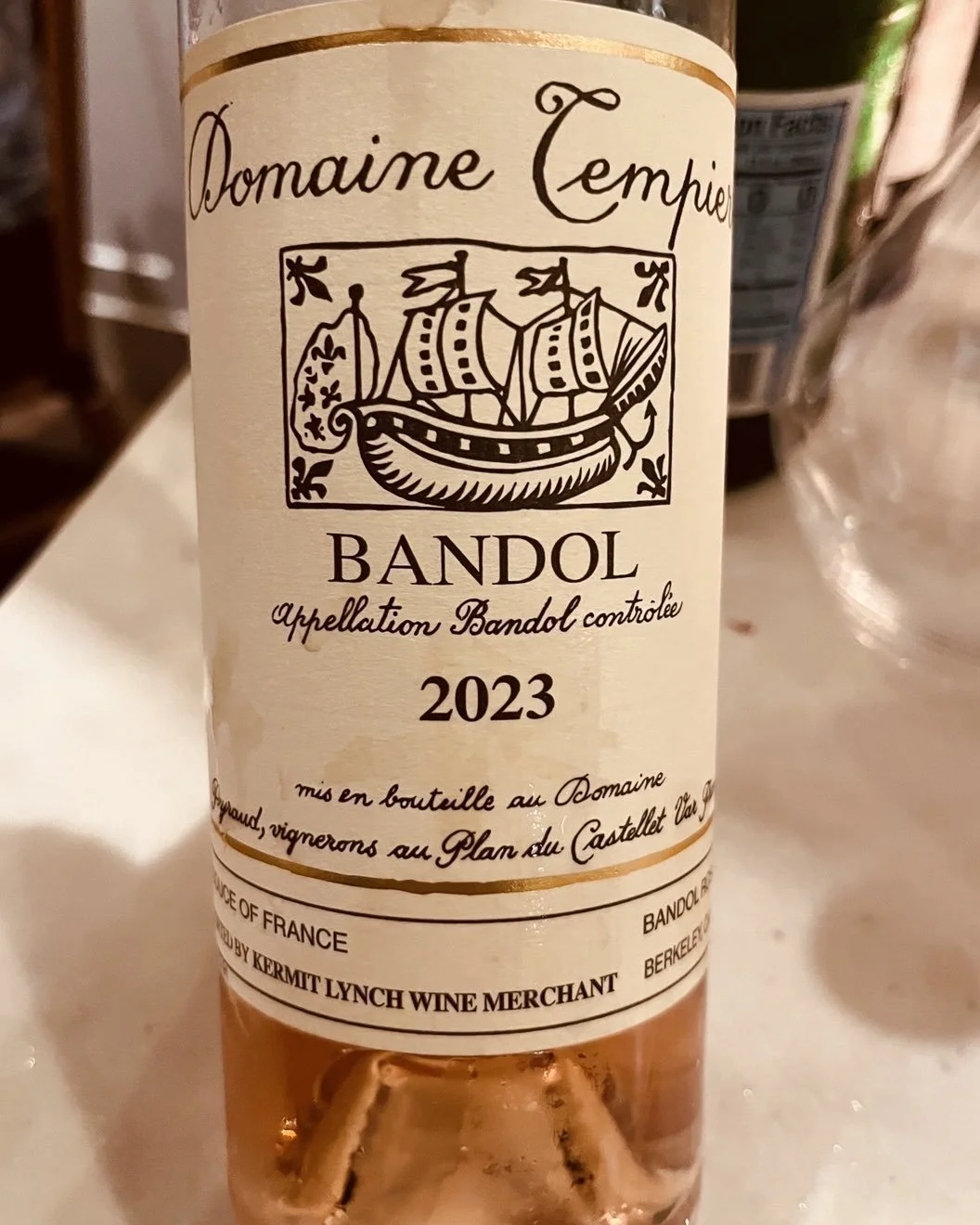 ALWAYS BE READY!
#tempier #bandolros&eacute; #wineforallseasons #deliciouswines #winesoffrance #winelover #winetasting #winelove #wine #winelife #wineoftheday #winemoments #instawinelovers #winepassion #winesnob #winepairing #winetravel
#drinkwine #w