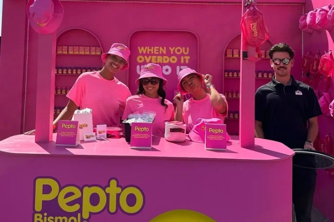 las vegas staff for booths