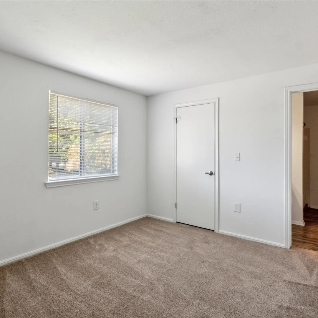 Apartment upgrade loading&hellip; just message us.

#ApartmentLiving #UpgradeYourSpace #WestChesterPA #HomeSweetHome #ModernLiving #MoveInReady #WindermereVillage #ApartmentGoals #NewHomeVibes #LiveYourBestLife