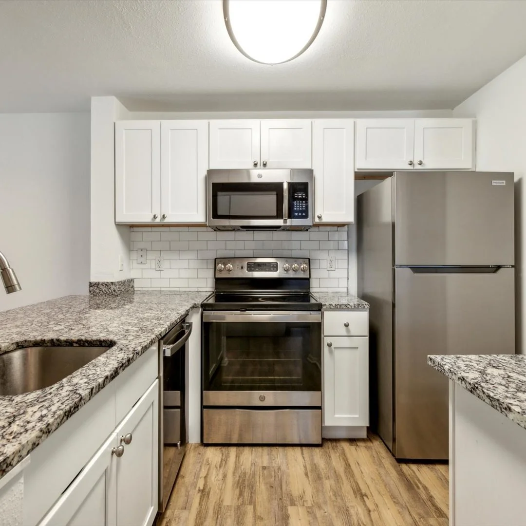 The weekend starts when the kitchen lights turn on 💡🍽️

#ApartmentLiving #WeekendVibes #VillageatWindermere #WestChesterPA #ModernLiving #CommunityLife #LiveYourBestLife #WindermereVillage #ApartmentGoals #NowLeasing #ResidentLife #LoveWhereYouLive