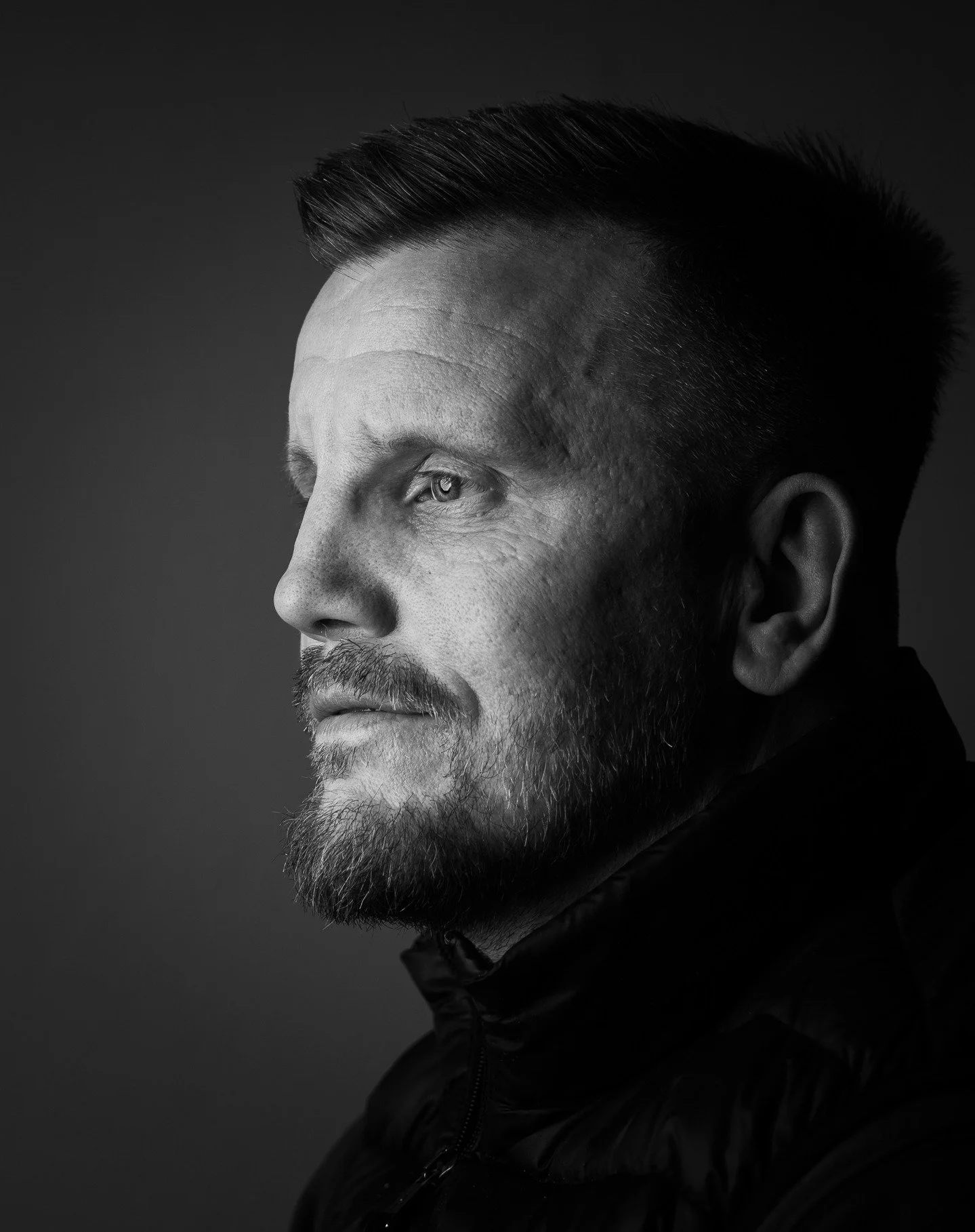 Fredde...

@carlsonphoto
#bnwzone
#photowall_bw
#bnw_planet
#bnwsouls
#bnwphotographer
#bnw_rose
#blackandwhiteportrait
#blackandwhiteonly
#bnwp_2025