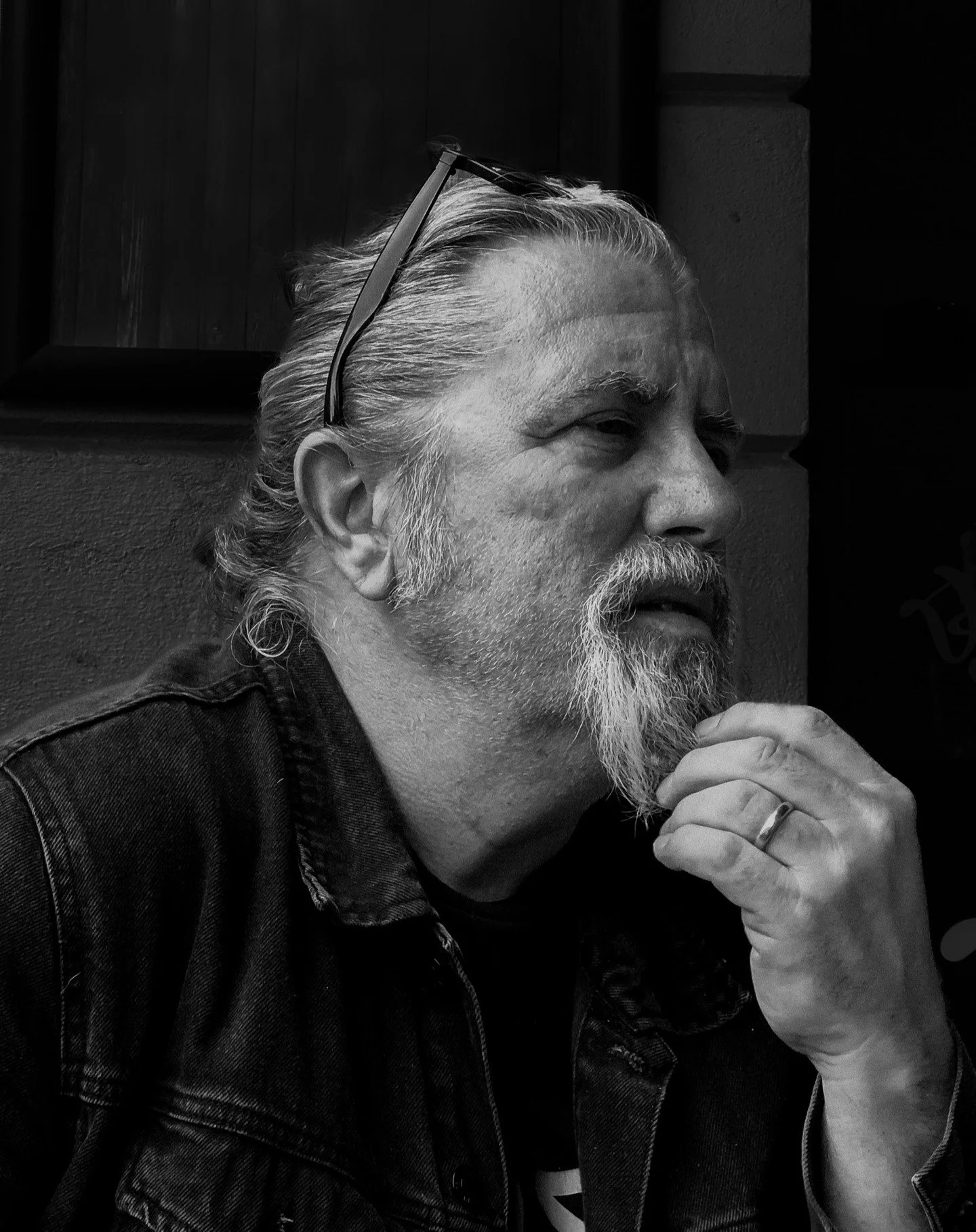 Pelle...

@carlsonphoto
#bnwzone
#photowall_bw
#bnw_planet
#bnwsouls
#bnwphotographer
#bnw_rose
#blackandwhiteportrait
#blackandwhiteonly
#bnwp_2025