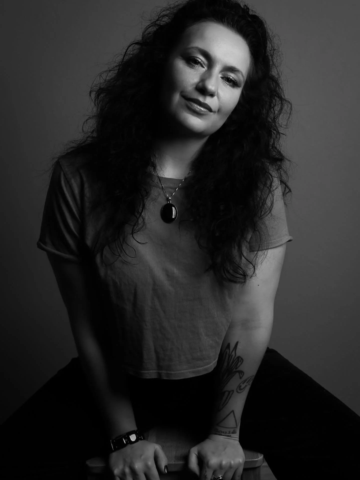 Karina&hellip;

@astroalvis 

@Carlsonphoto
#bnwzone
#photowall_bw
#bnw_planet
#bnwsouls
#bnwphotographer
#bnw_rose
#blackandwhiteportrait
#blackandwhiteonly
#bnwp_2025#bnwzone
#photowall_bw
#bnw_planet
#bnwsouls
#bnwphotographer
#bnw_rose
#blackandw