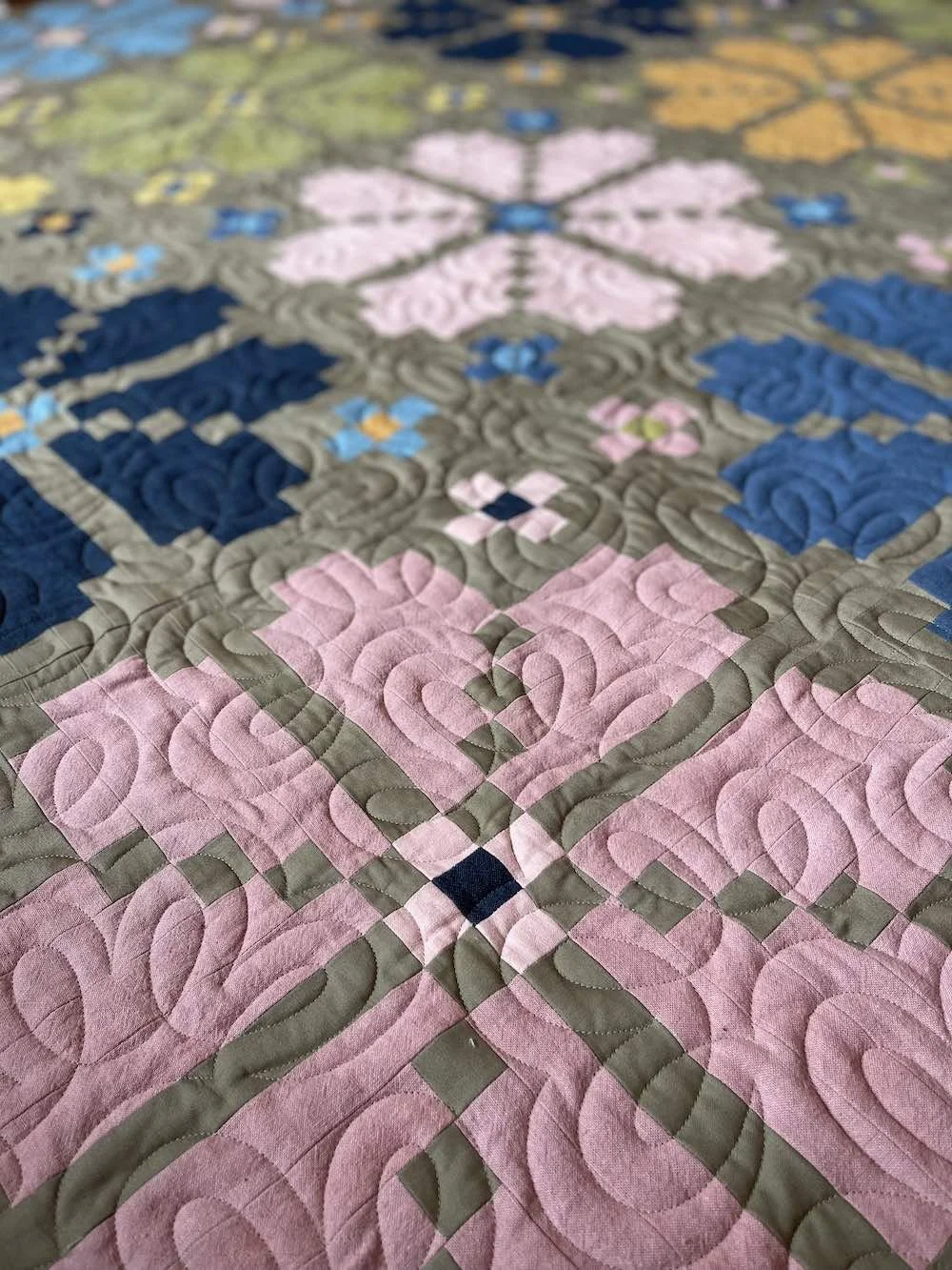 FLOOR CORNER TO CORNER.jpeg