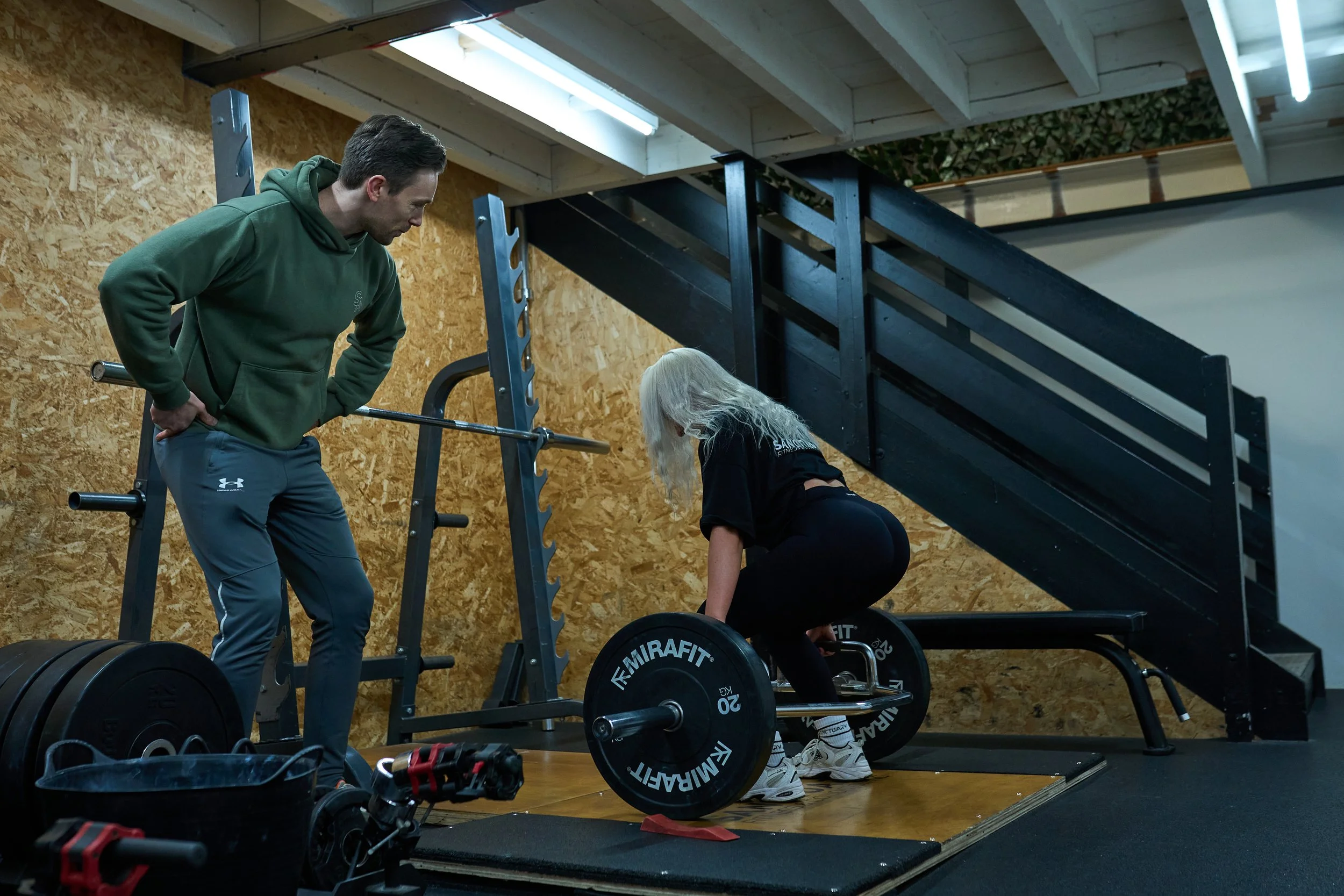 Personal Training vs Group Training: Which One Is Right For You?