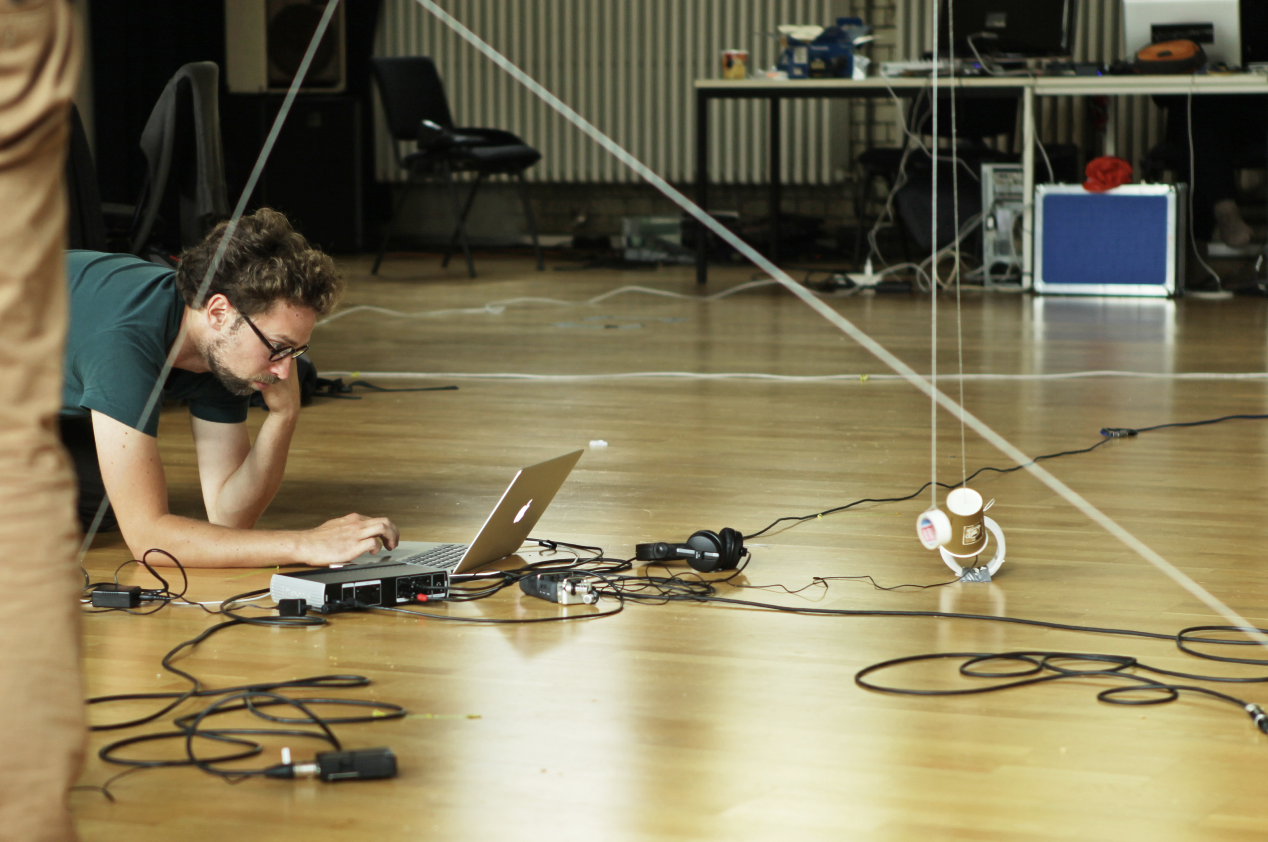 Info-Barabend mit NODE und Club of What If