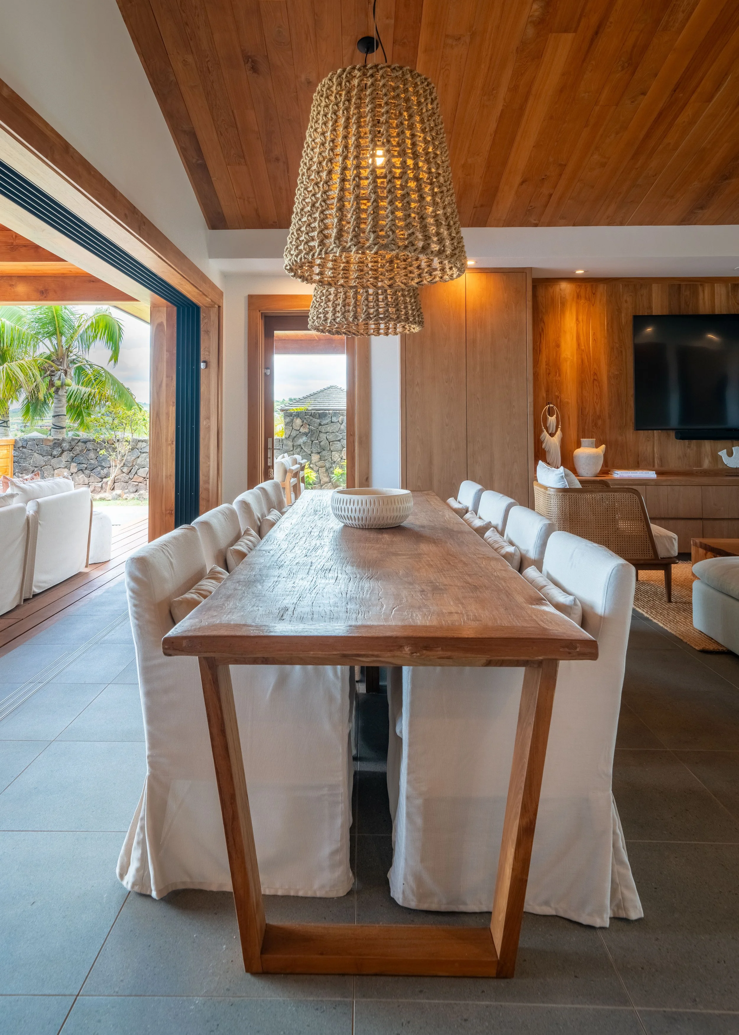 2 - Living Room-DSC03710-HDR.jpg