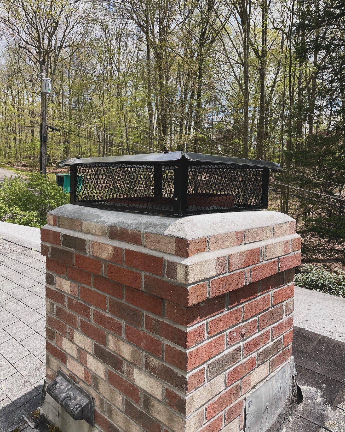 Chimney repair completed by Southern Mortar Works&bull;
&bull;
&bull;
&bull;
&bull;
&bull;
&bull;
#southernmortarworks #bricklaying #construction #masonrycontractor #masonry #brickmason #stonemason #brick #stonework