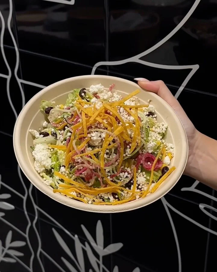 This is what &ldquo;fresh&rdquo; actually looks like.

Try our Milpa Salad available at both locations 🥗
&bull;
#toronto #torontoeats #salad #mexicanfood #unionstation