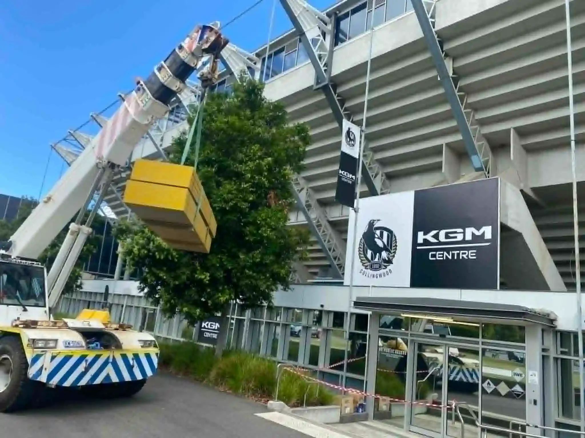 Crane Hire in Epping