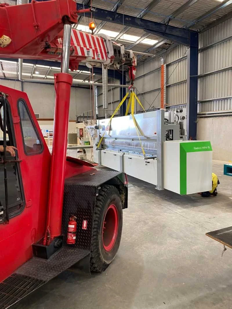 Franna Crane Hire in Melbourne | HRG Cranes
