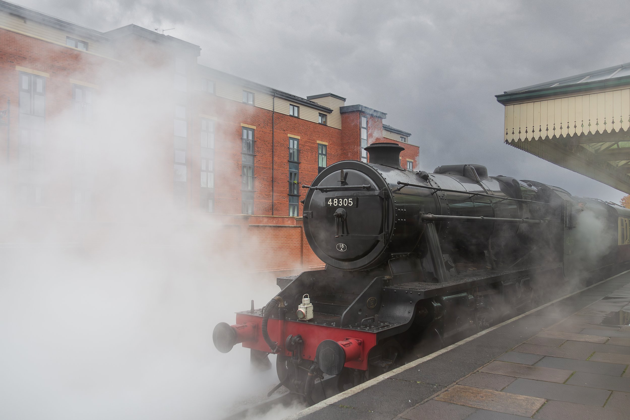 LMS 8F Class 2-8-0 No.48305